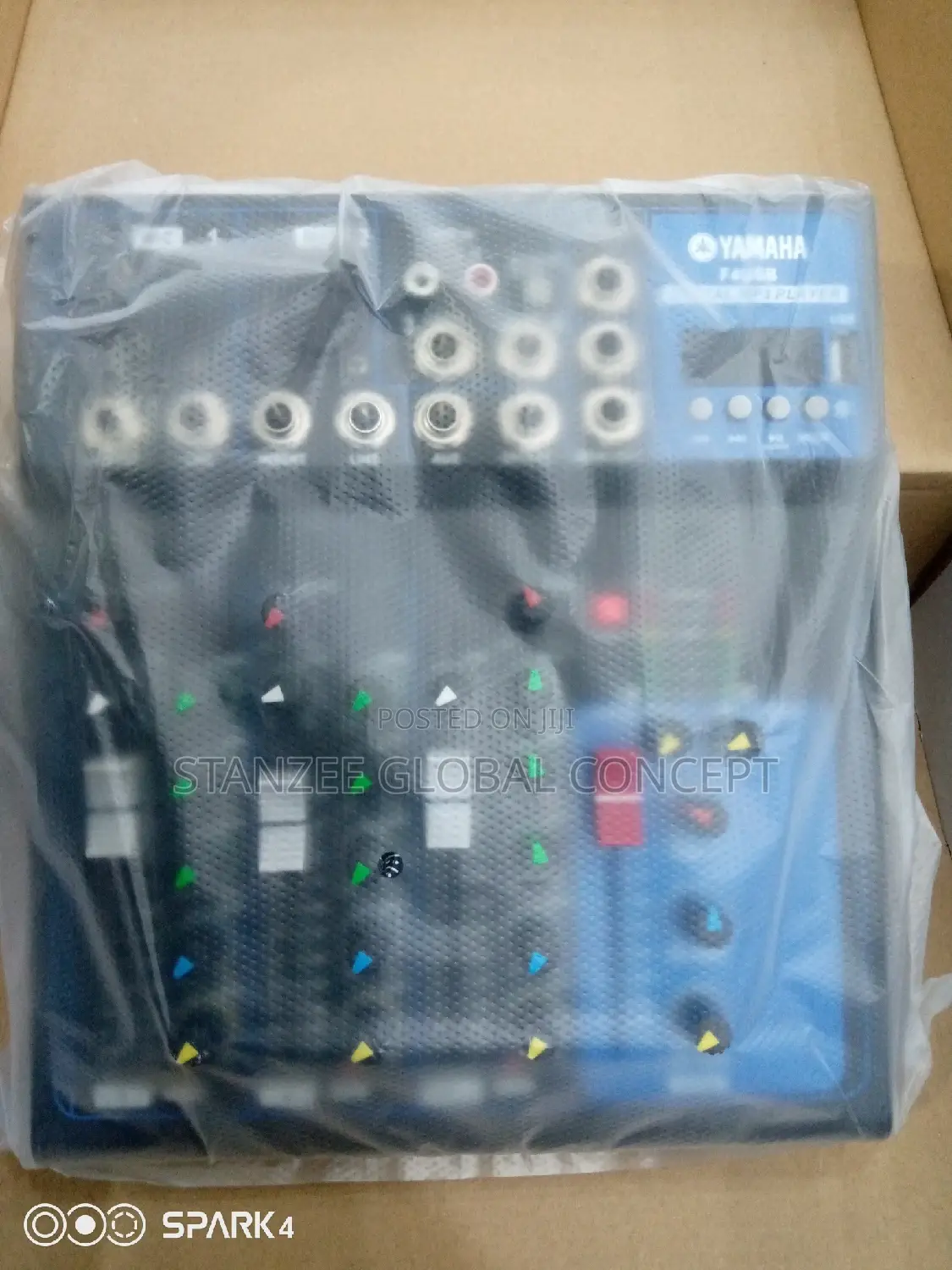 Yamaha F4USB 4-Channel Professional Mixer