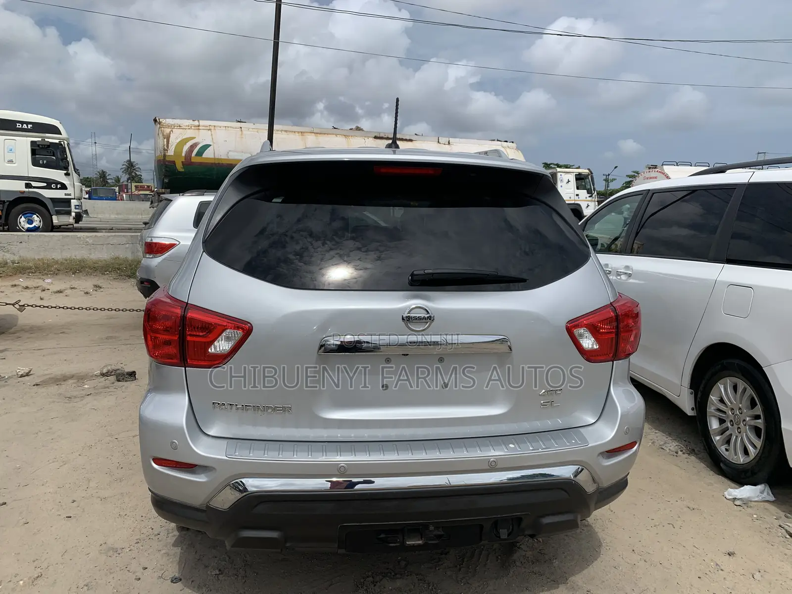 Nissan Pathfinder SL 4dr FWD (3.5L 6cyl) 2017 Silver