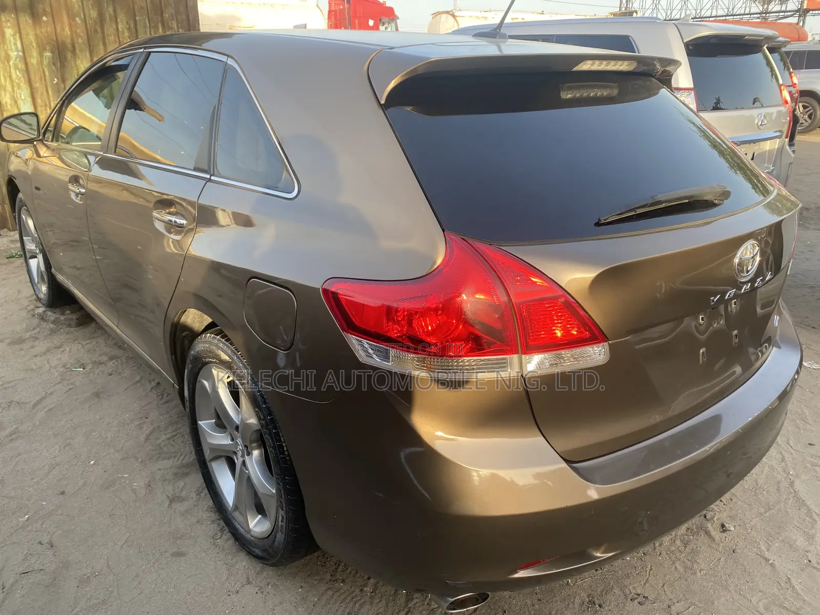 Toyota Venza AWD 2011 Brown
