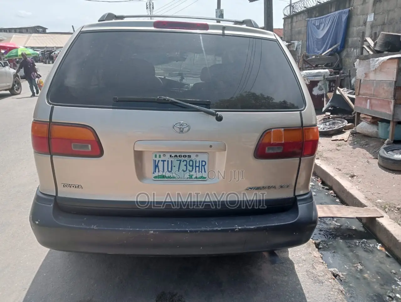 Toyota Sienna for Hire