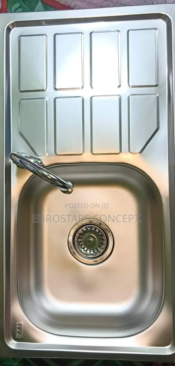 Single Bowl Anti Rust Sink With Tral