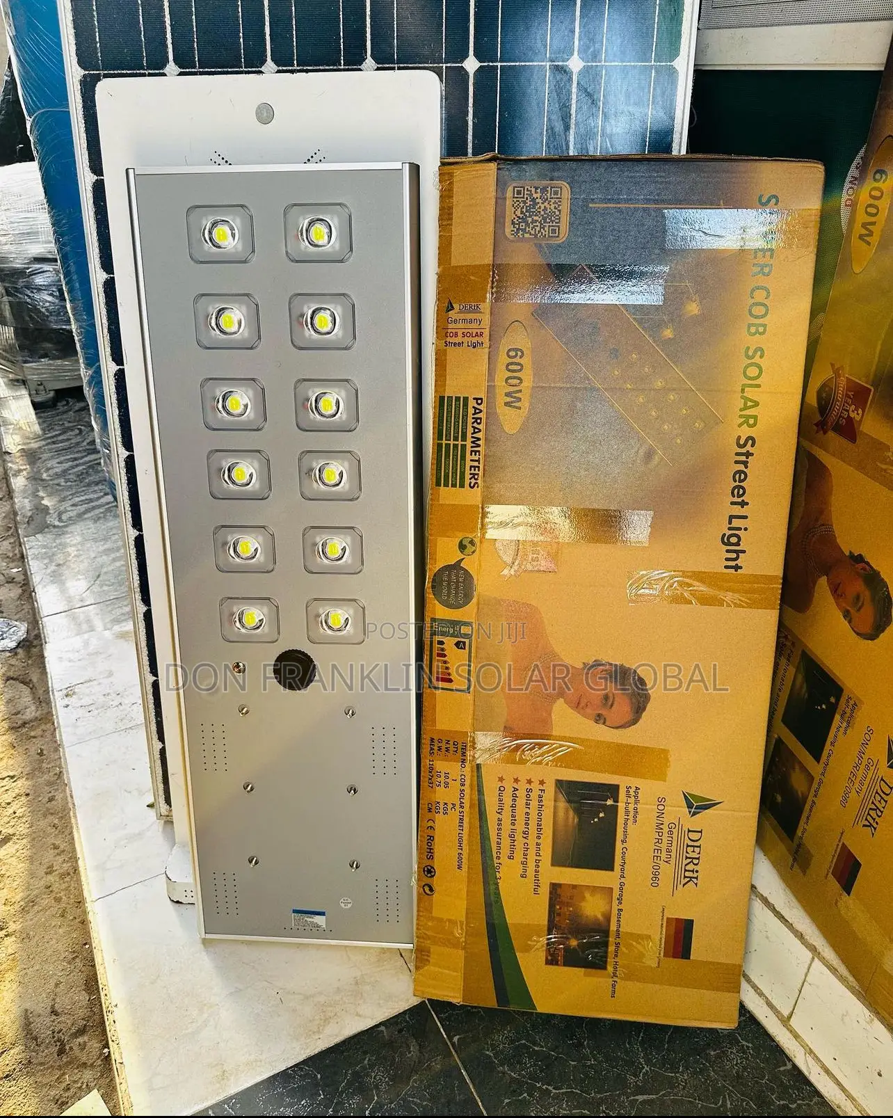 600watts Derik All In One Integrated Solar Street Light