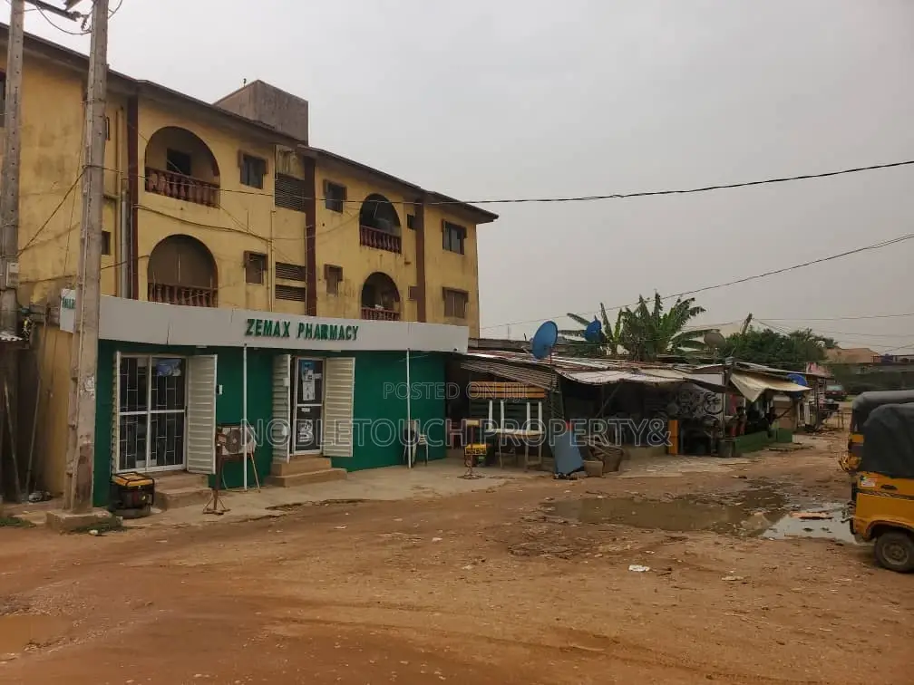 3bdrm Block of Flats in Egbeda Lagos for sale