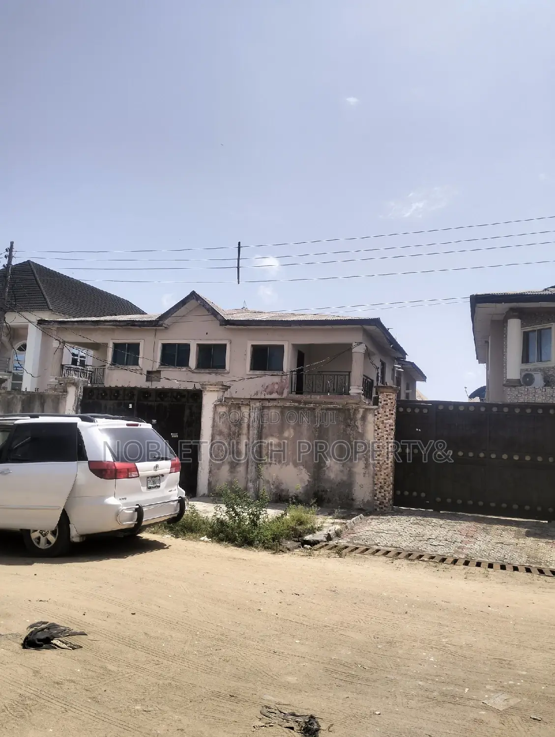 3bdrm Block of Flats in Amuwo Odofin Lagos for sale