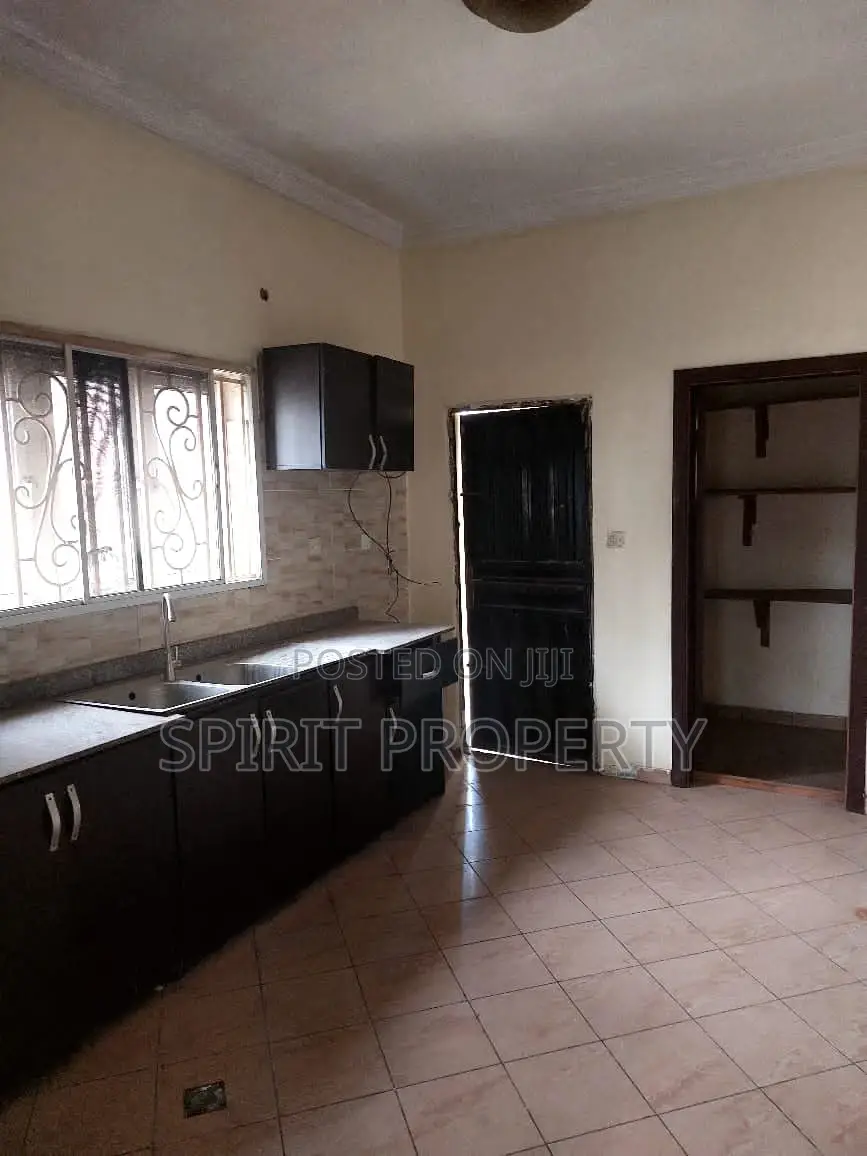 3bdrm Block of Flats in Ikoyi, Osborne Foreshore Estate for rent