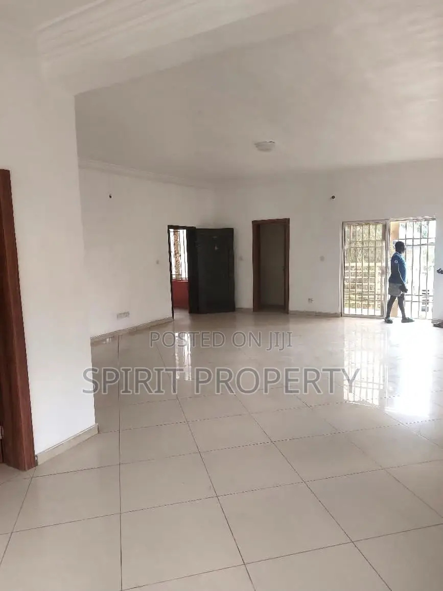 3bdrm Block of Flats in Ikoyi, Osborne Foreshore Estate for rent