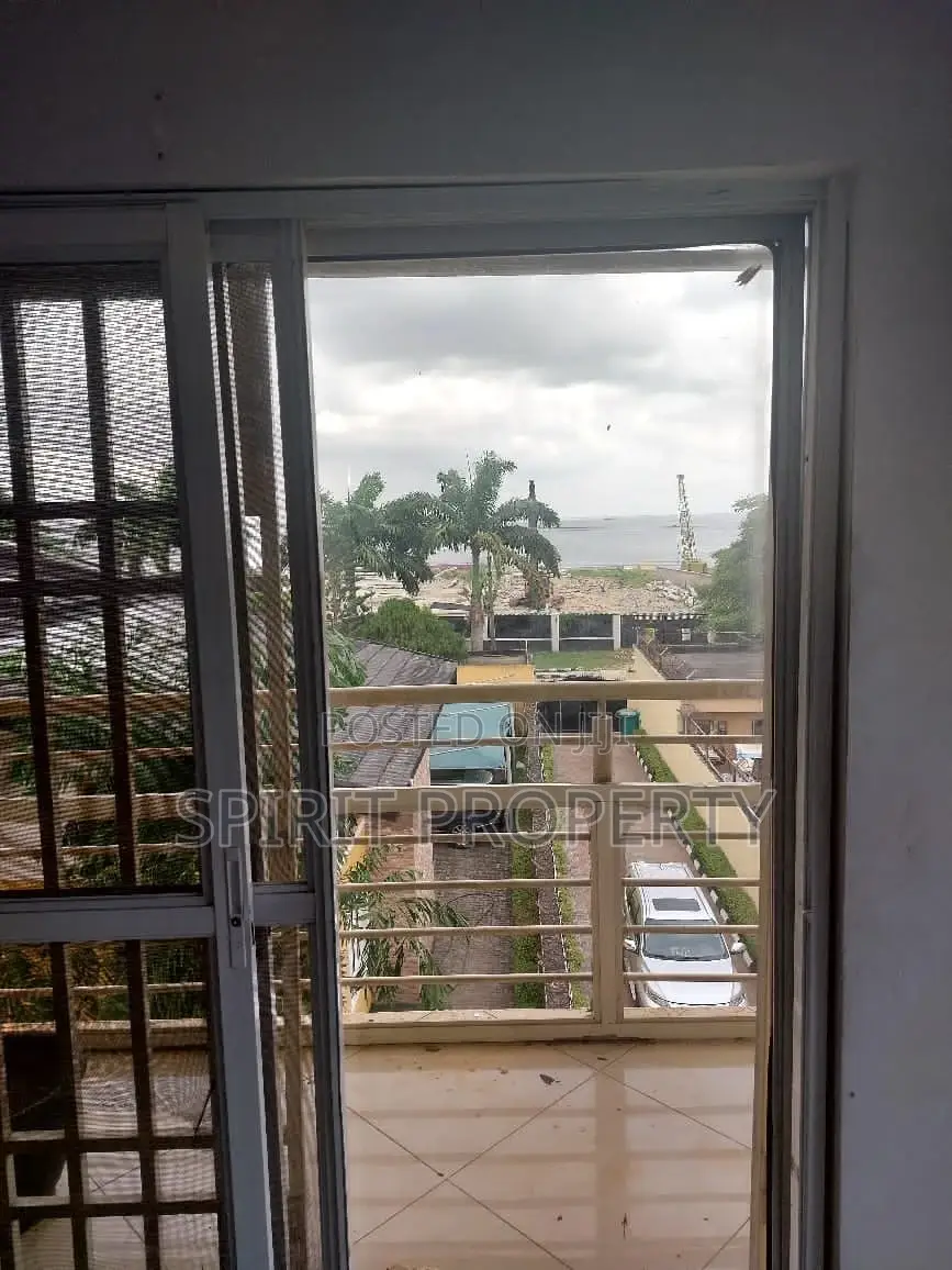 3bdrm Block of Flats in Ikoyi, Osborne Foreshore Estate for rent
