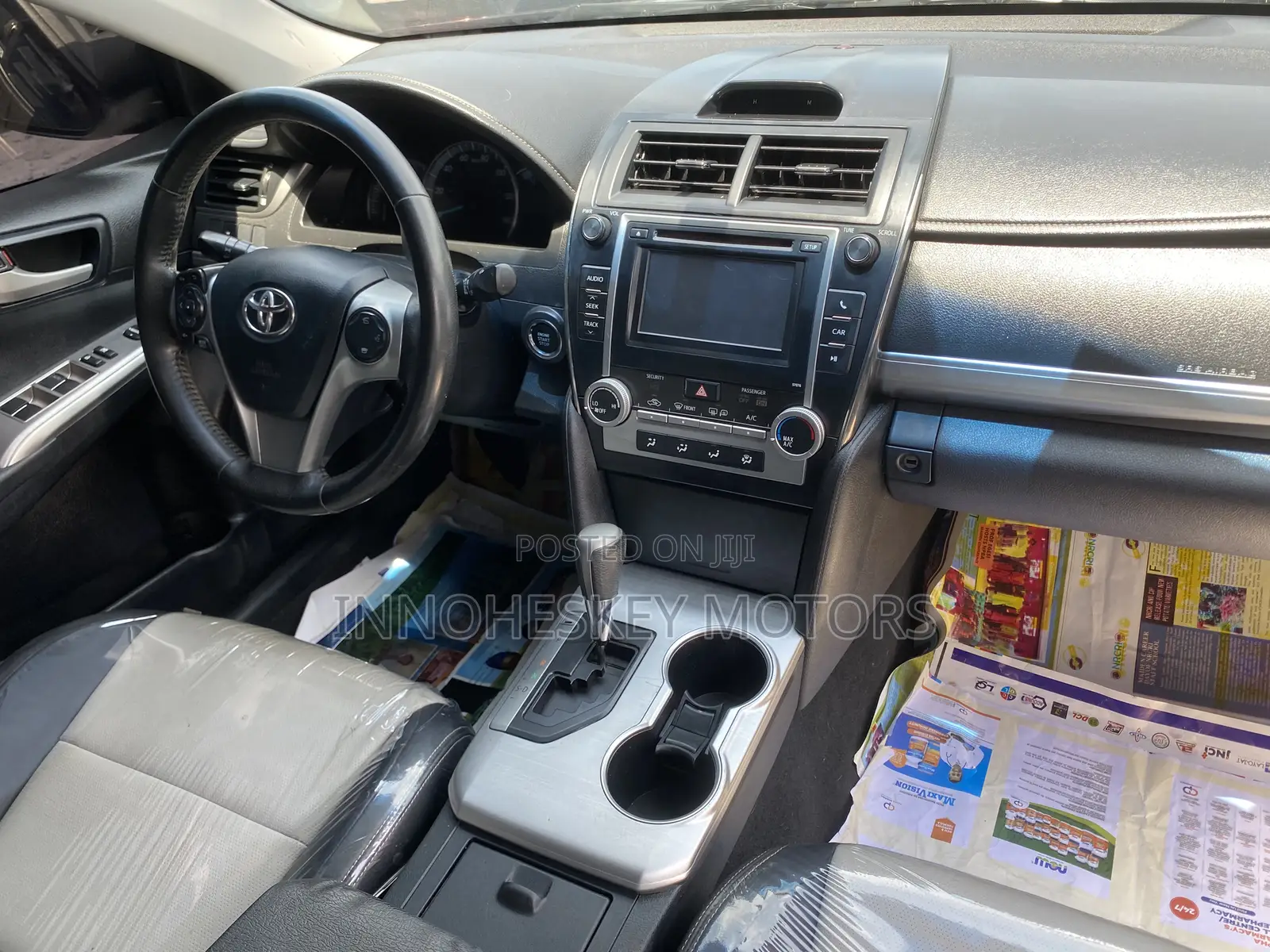 Toyota Camry SE 4dr Sedan (2.5L 4cyl 6A) 2013 Black
