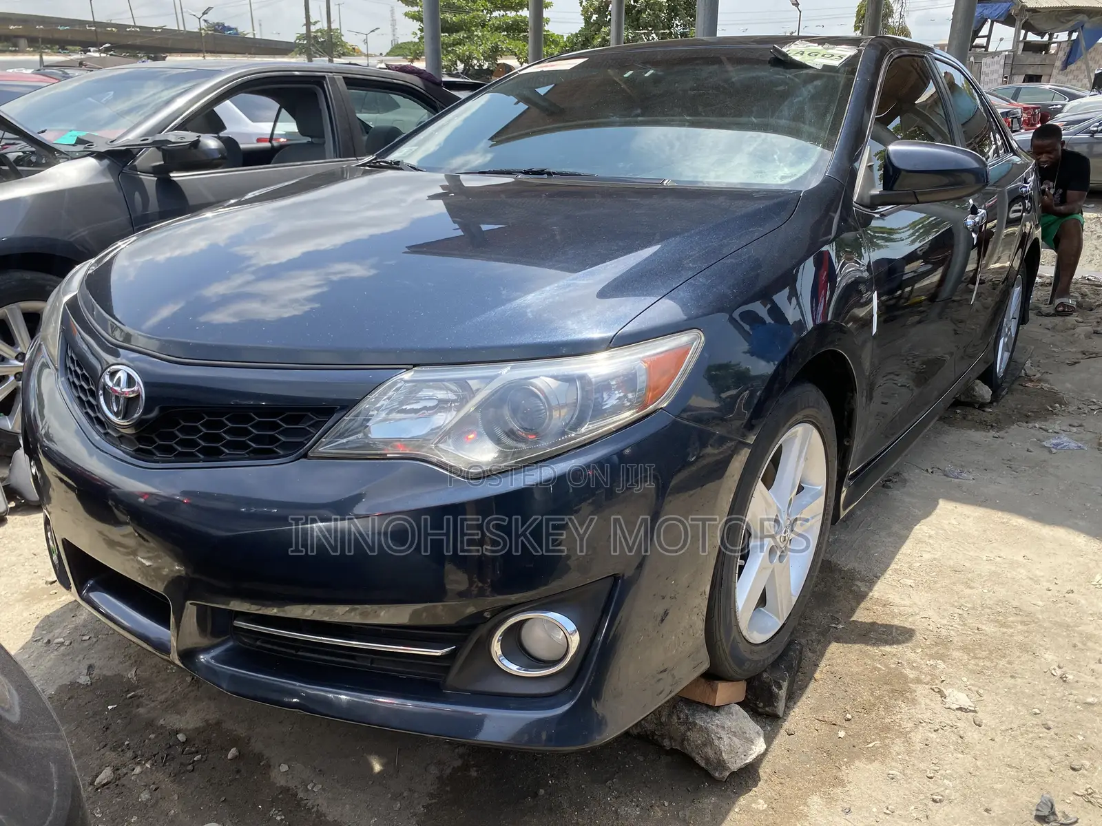 Toyota Camry SE 4dr Sedan (2.5L 4cyl 6A) 2013 Black
