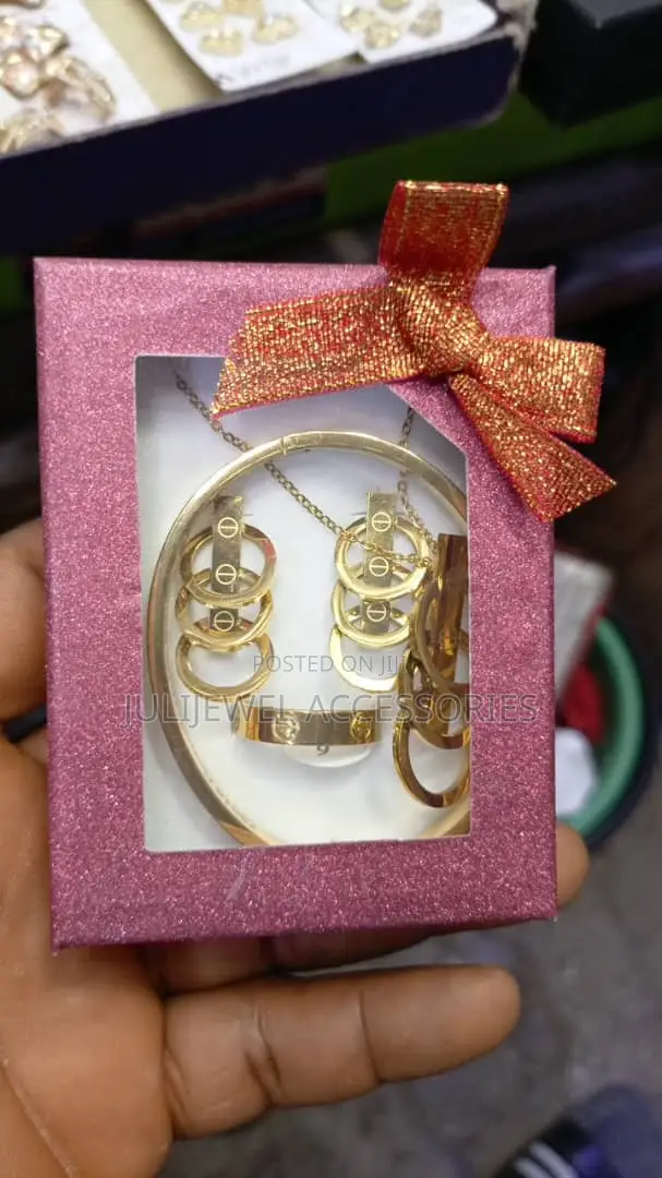 No.1 Cartier Ladies Set of Jewelries Gift Her