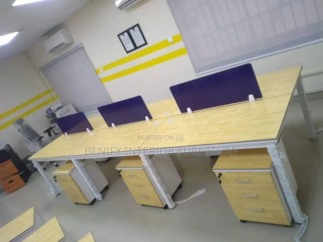 6-Seater Workstation With Mobile Drawer