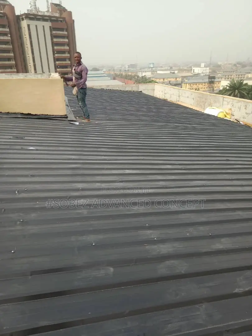 Flat Roof for a Terrace Building