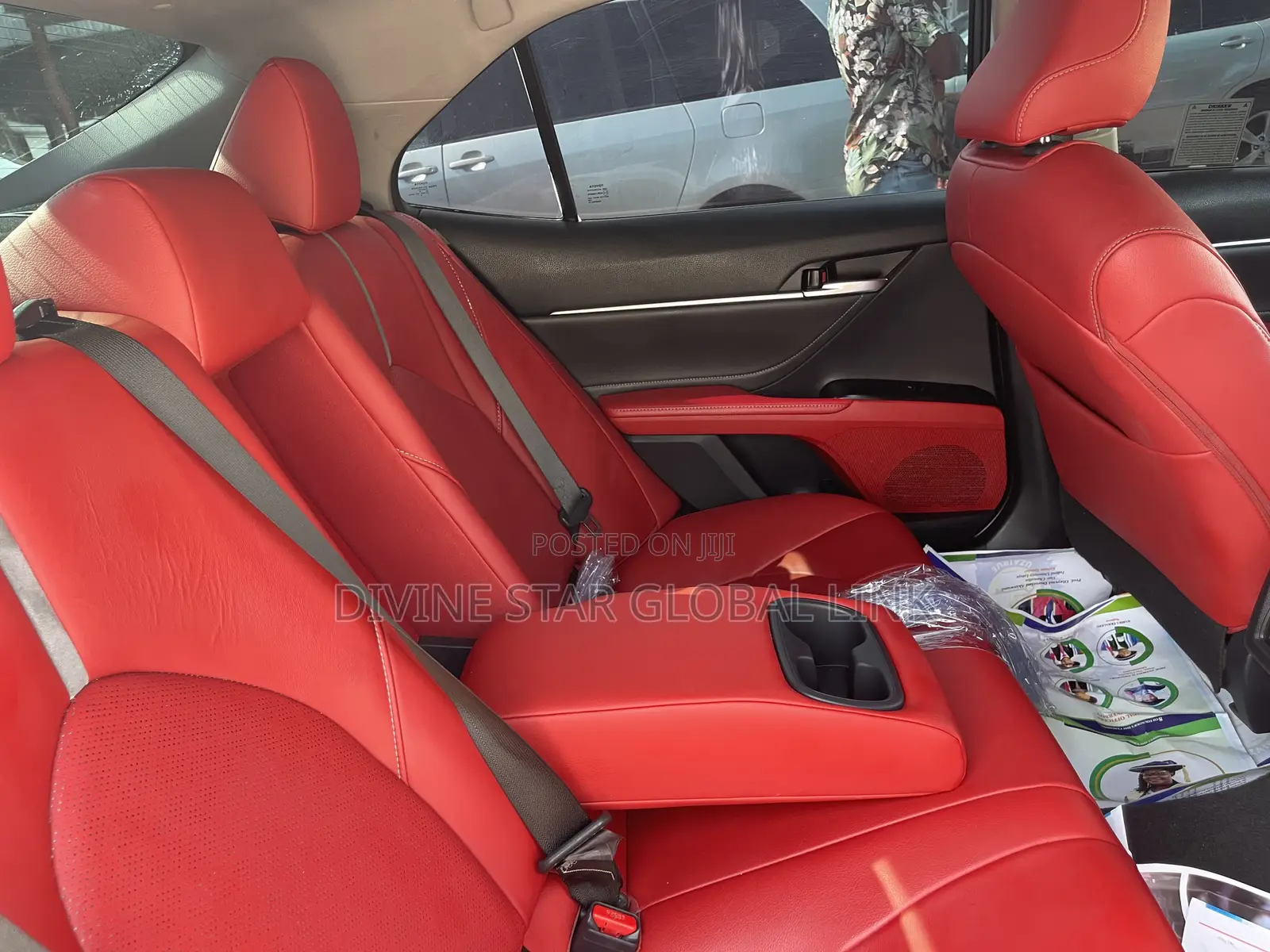 Toyota Camry XSE (2.5L 4cyl 8A) 2019 White