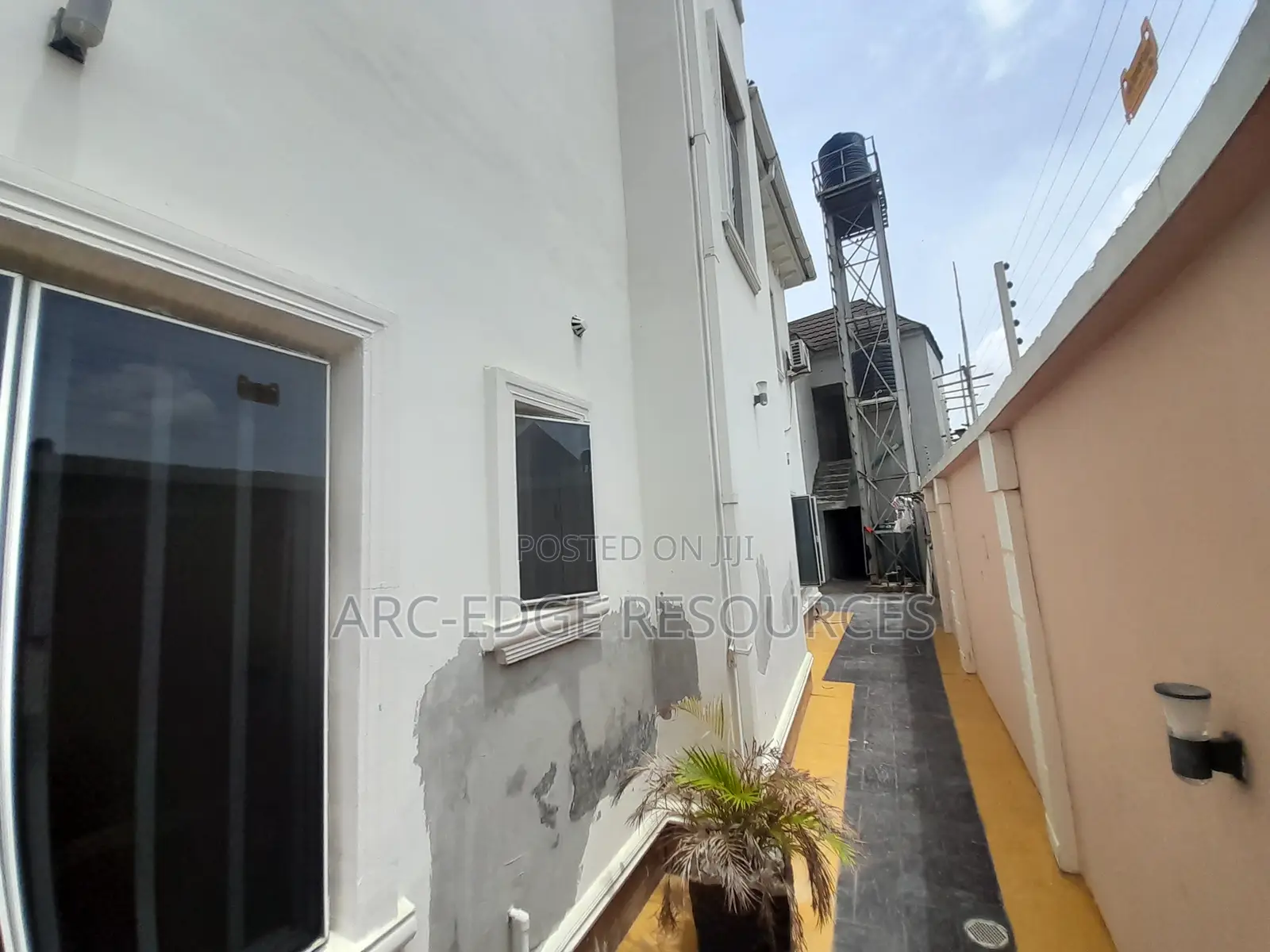 5bdrm Duplex in Apple Junction for sale