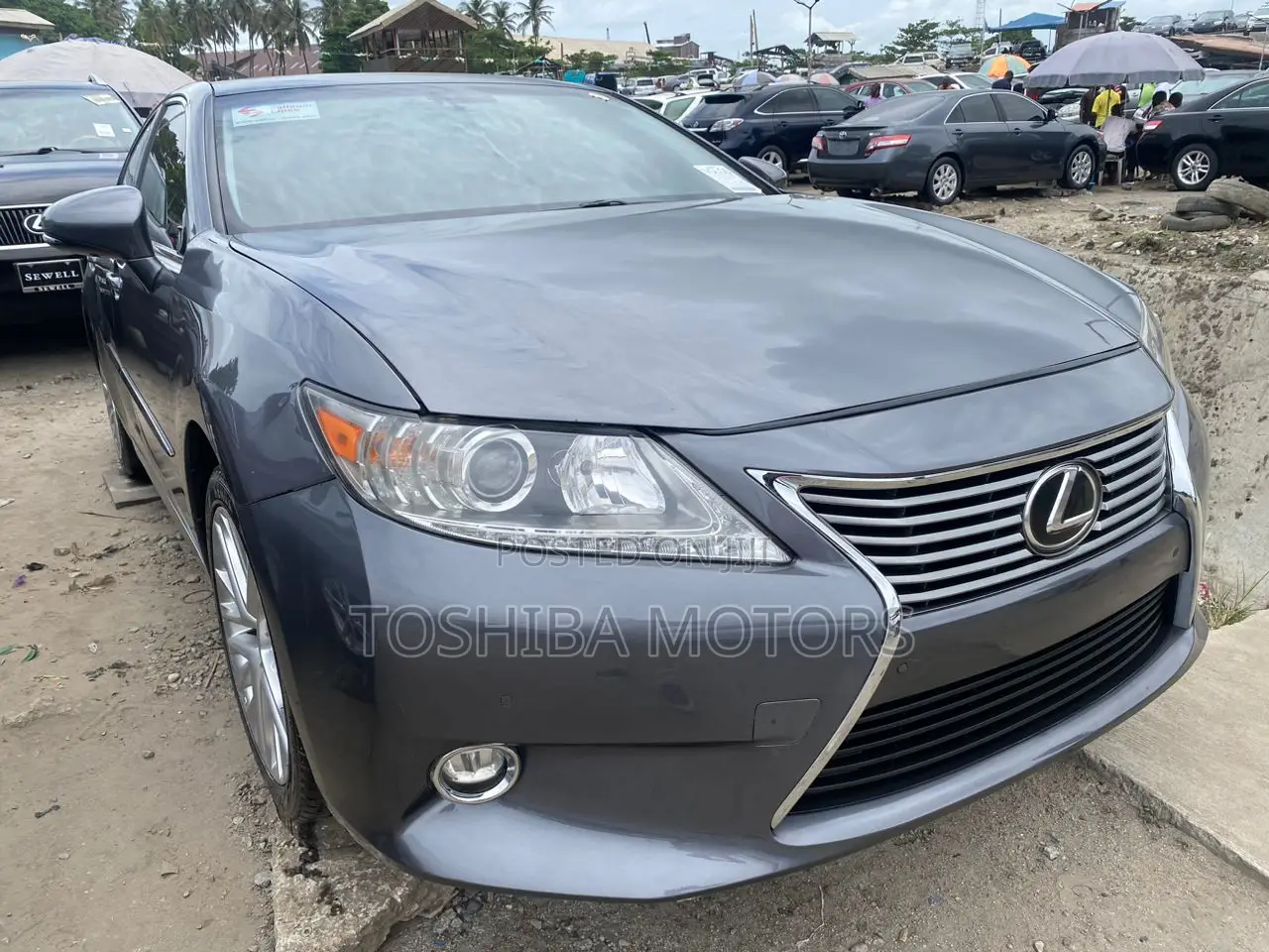 Lexus ES 350 FWD 2015 Gray