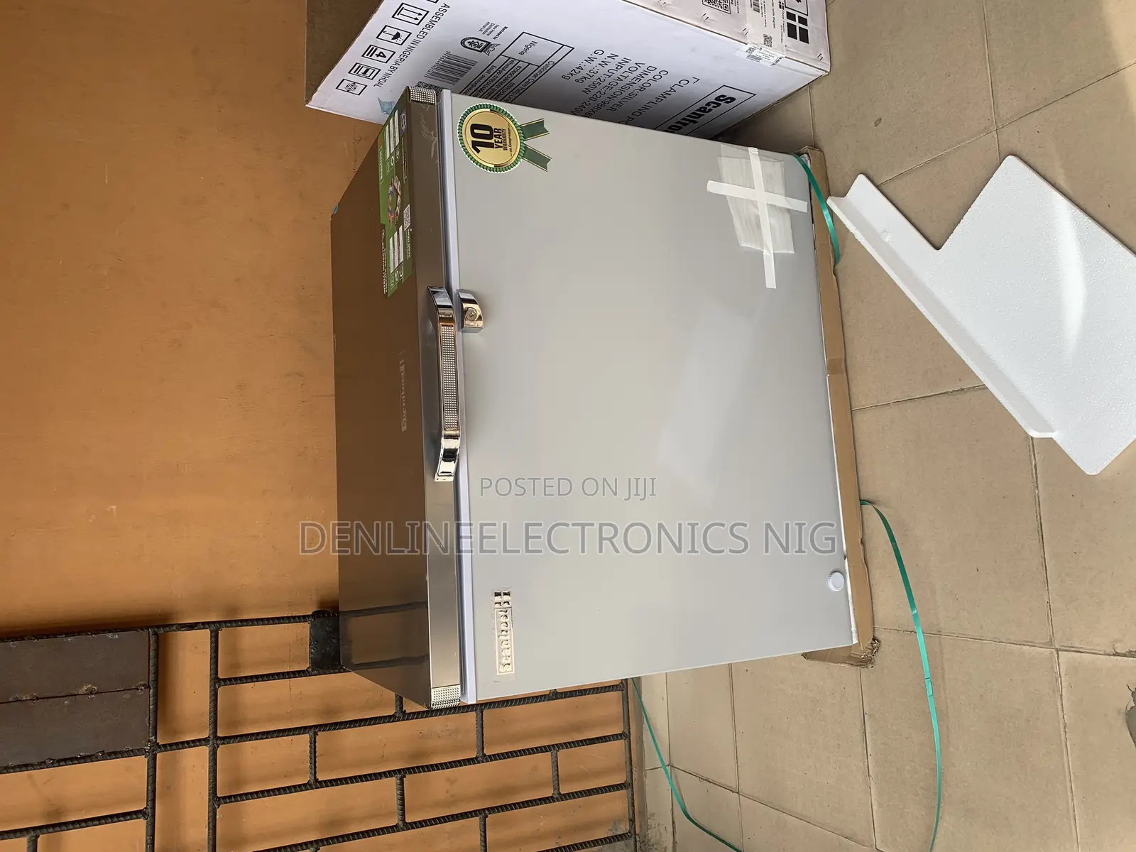 Scanfrost 250liters Inverter Chest Freezer