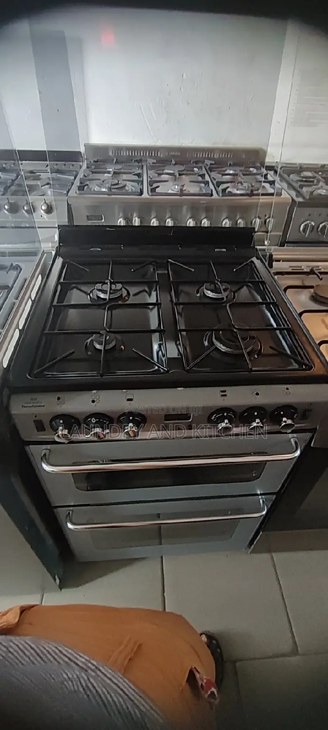 4 Burner Standing Gas Cooker With Grill and Oven