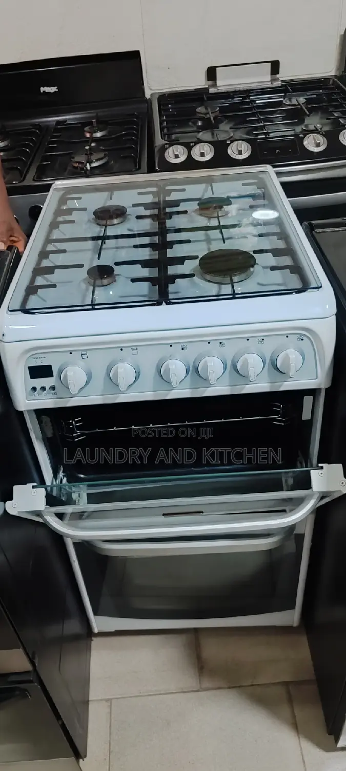 4 Burner Standing Gas Cooker With Oven and Grill.Very Clean.