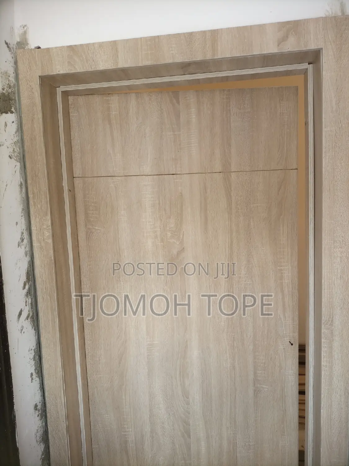 Furniture of Kitchen Cabinet,Wooden Doors, Wall Dropped Bed