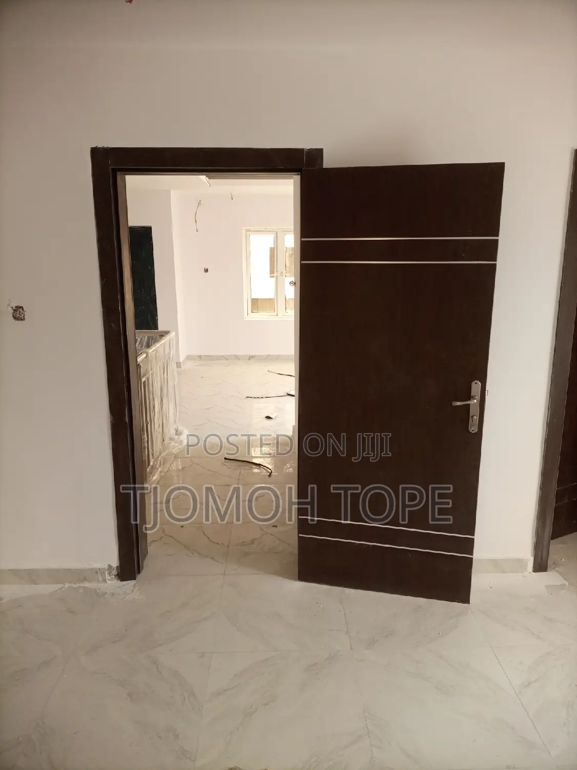 Furniture of Kitchen Cabinet,Wooden Doors, Wall Dropped Bed