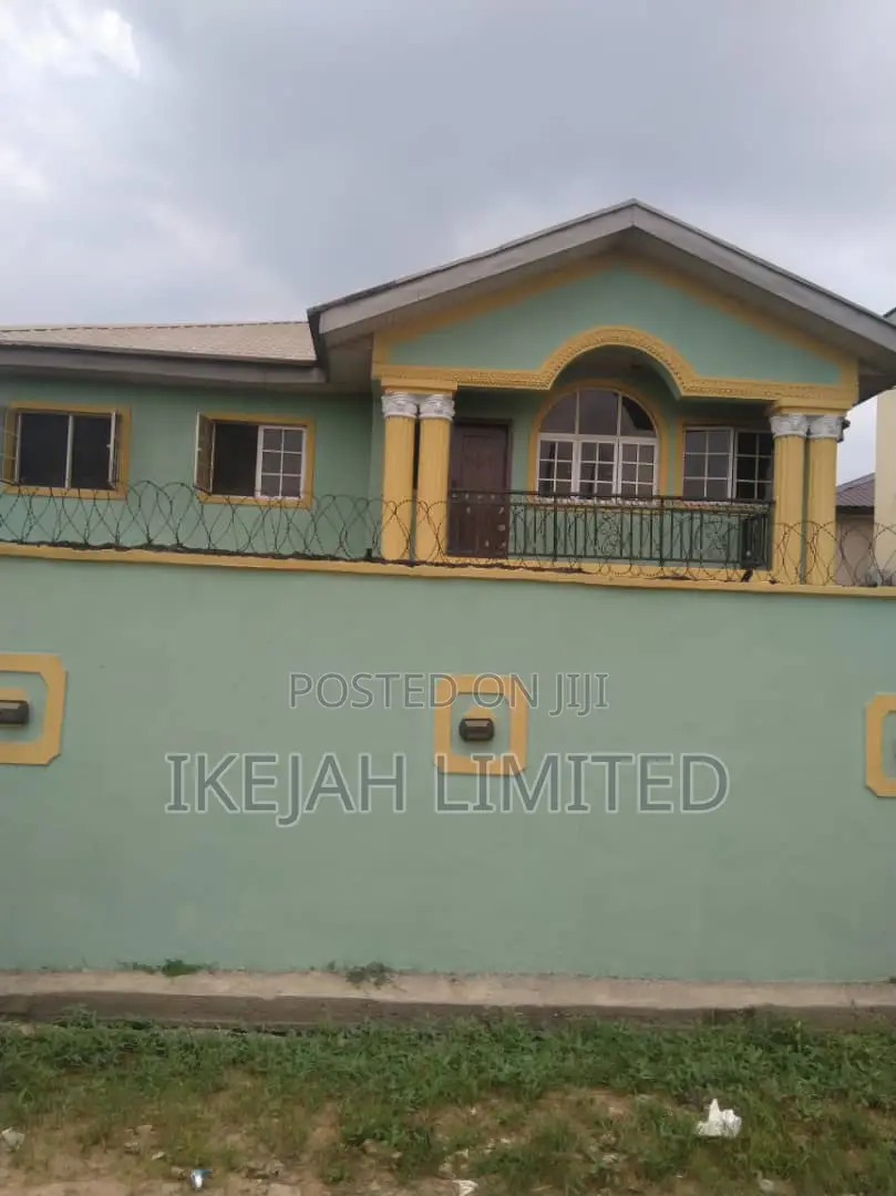 3bdrm Block of Flats in Landcept Properties, Omole Phase 2 for sale