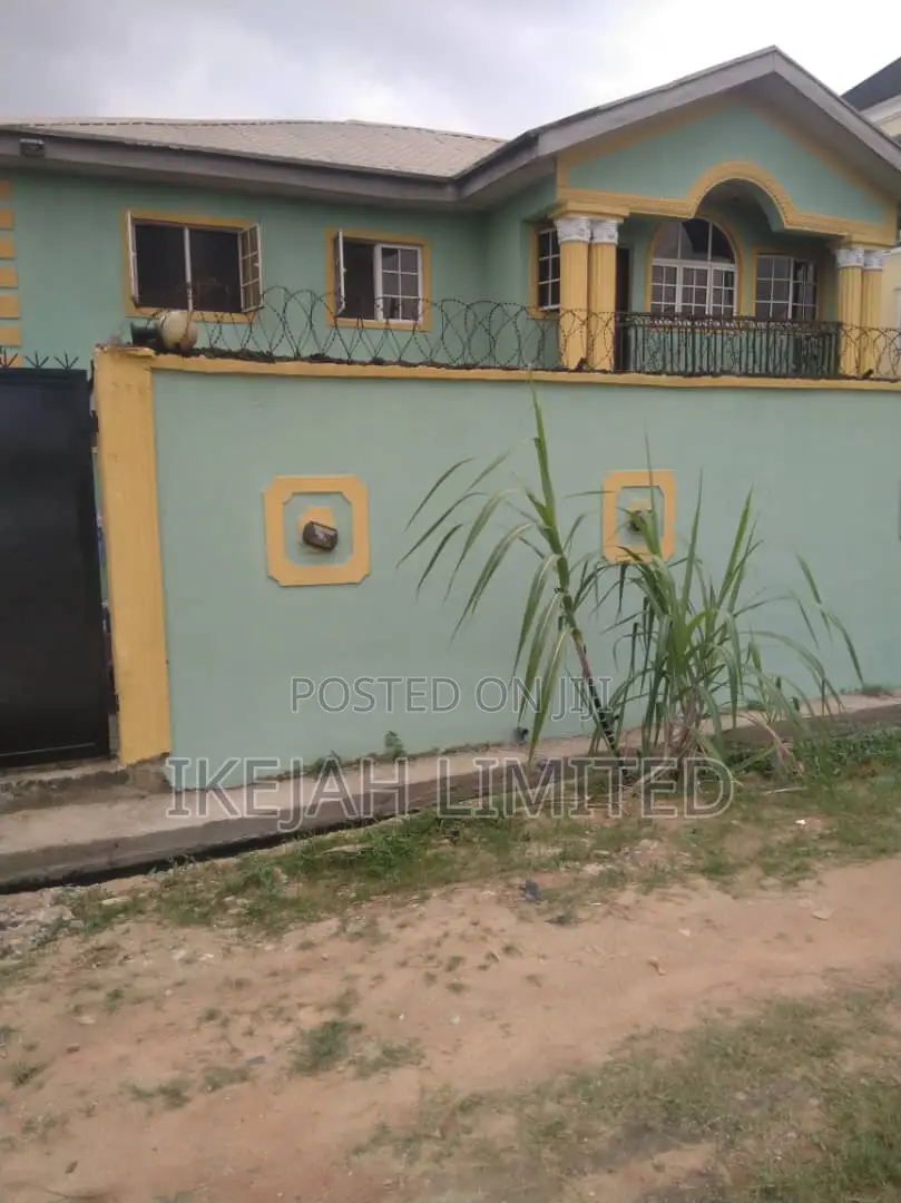 3bdrm Block of Flats in Landcept Properties, Omole Phase 2 for sale