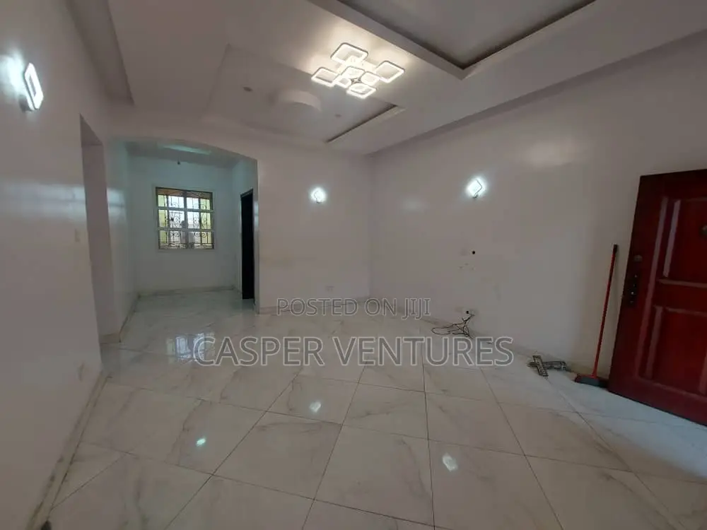 2bdrm Apartment in Chevron for rent