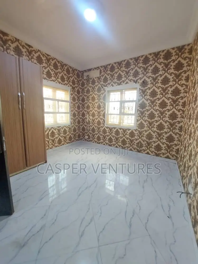 2bdrm Apartment in Chevron for rent