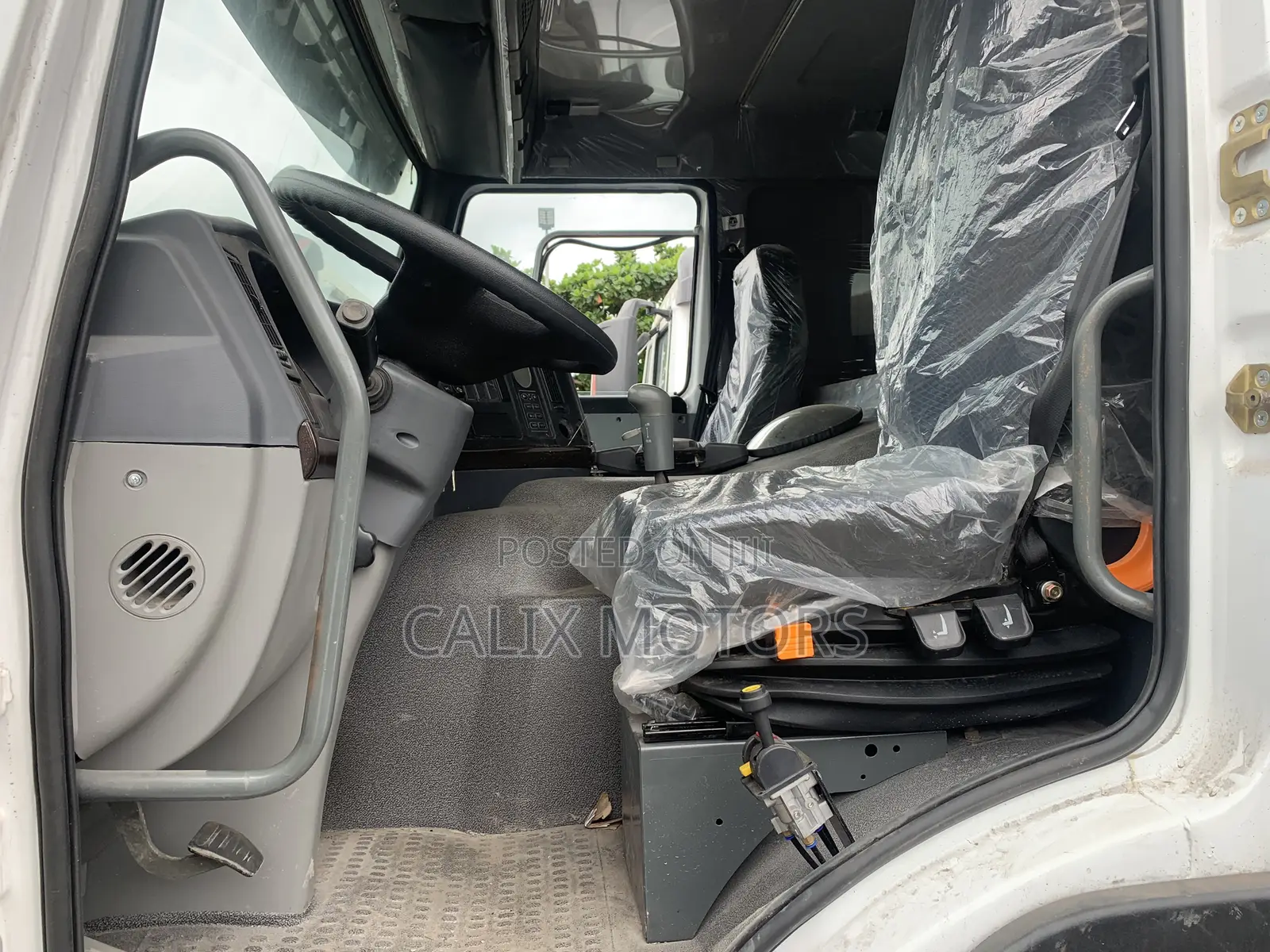 Foreign Used Howo Sinotruck Truck 371hp