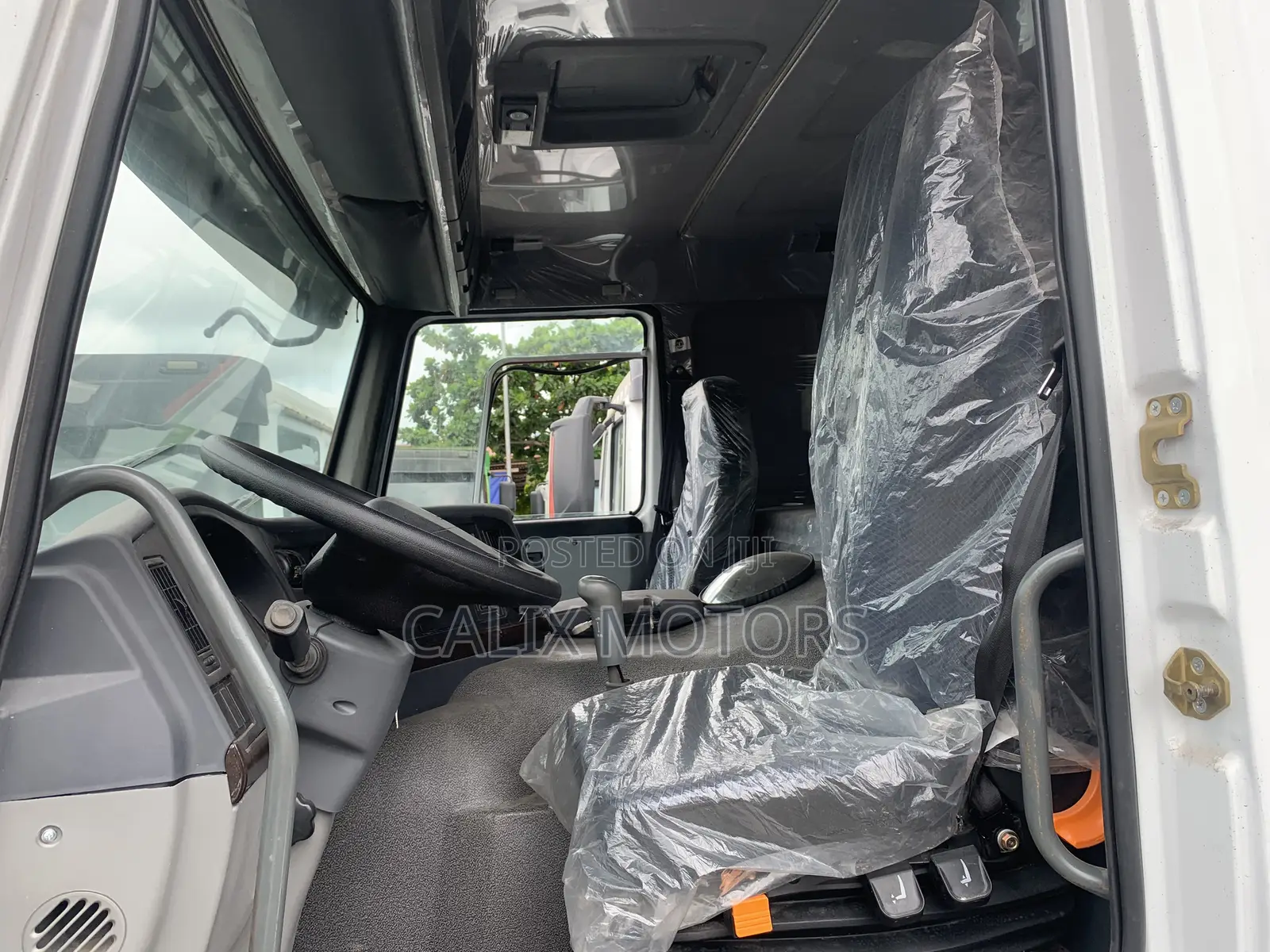 Foreign Used Howo Sinotruck Truck 371hp