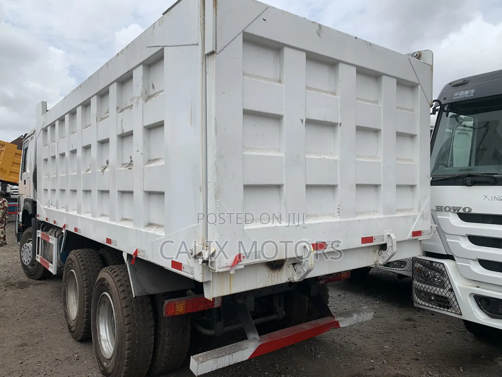 Foreign Used Howo Sinotruck Truck 371hp