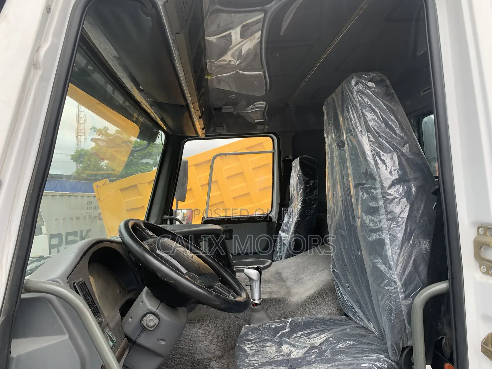 Foreign Used Howo Sinotruck Tipper 371hp.