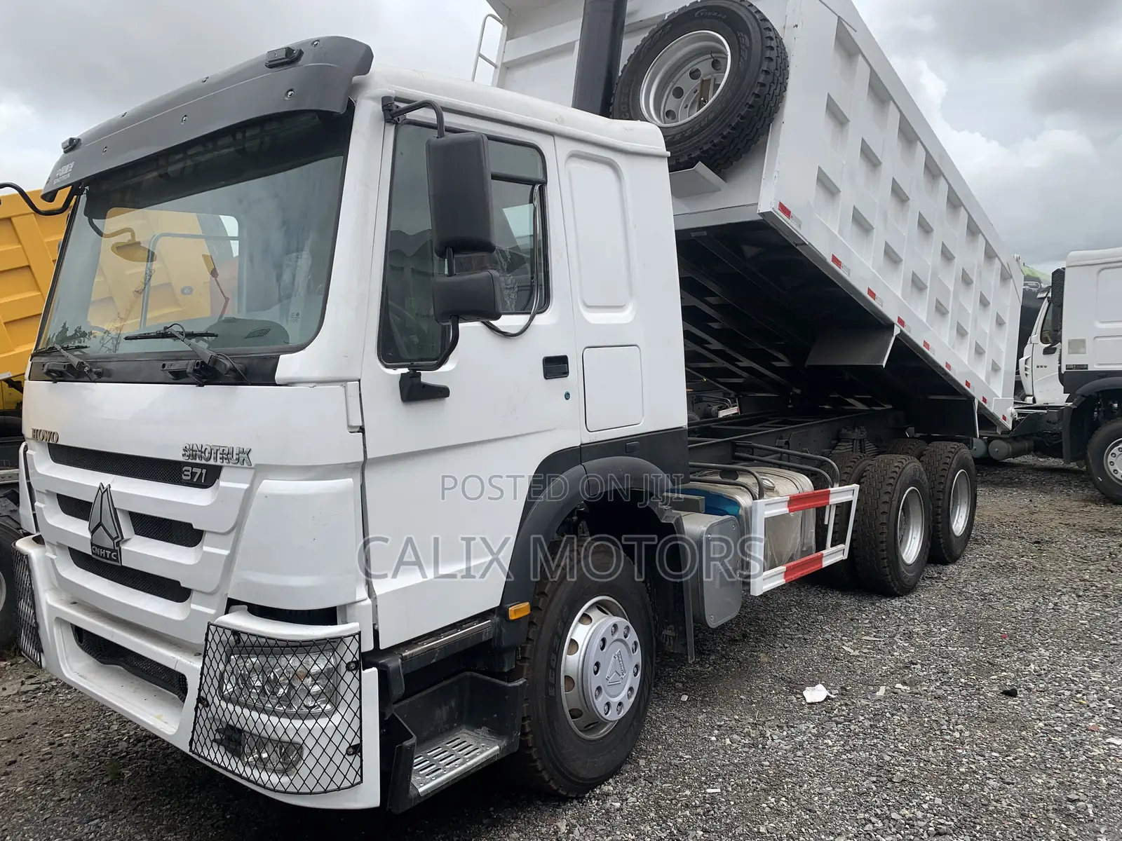 Foreign Used Howo Sinotruck Tipper 371hp.