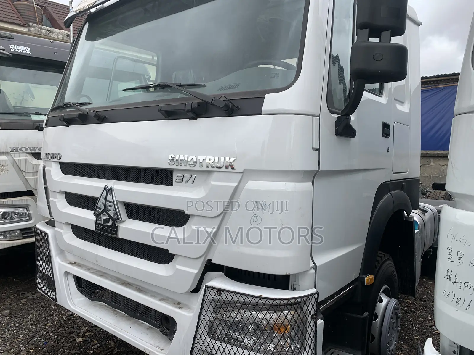 Brand New Howo Sinotruck Tractor Head 371hp.