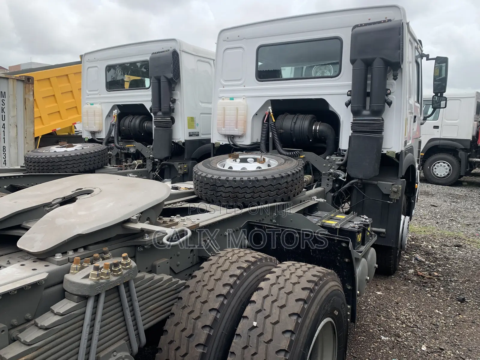 Brand New Howo Sinotruck Tractor Head 371hp.