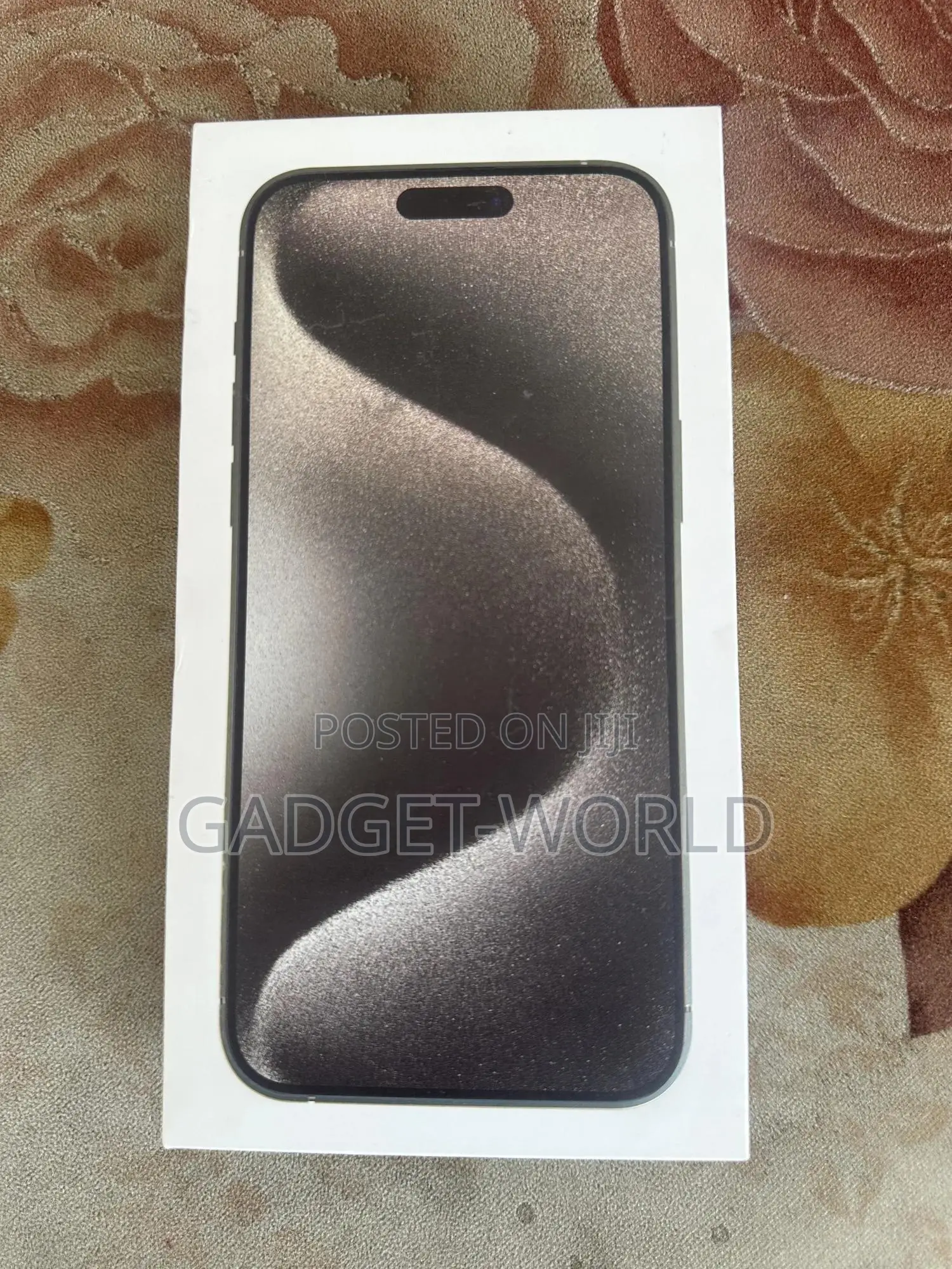 New Apple iPhone 15 Pro 128 GB Gold