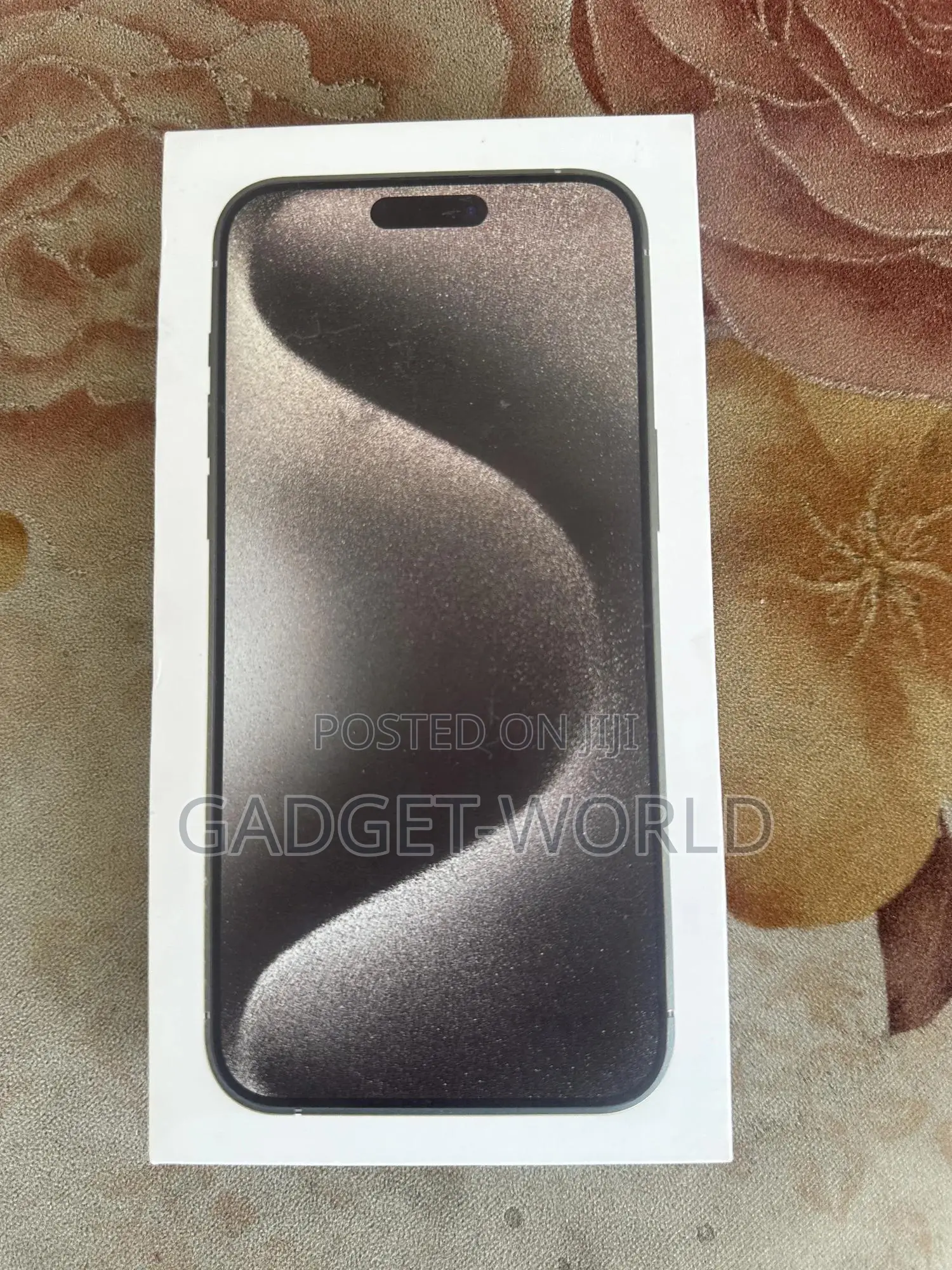 New Apple iPhone 15 Pro 128 GB Gold