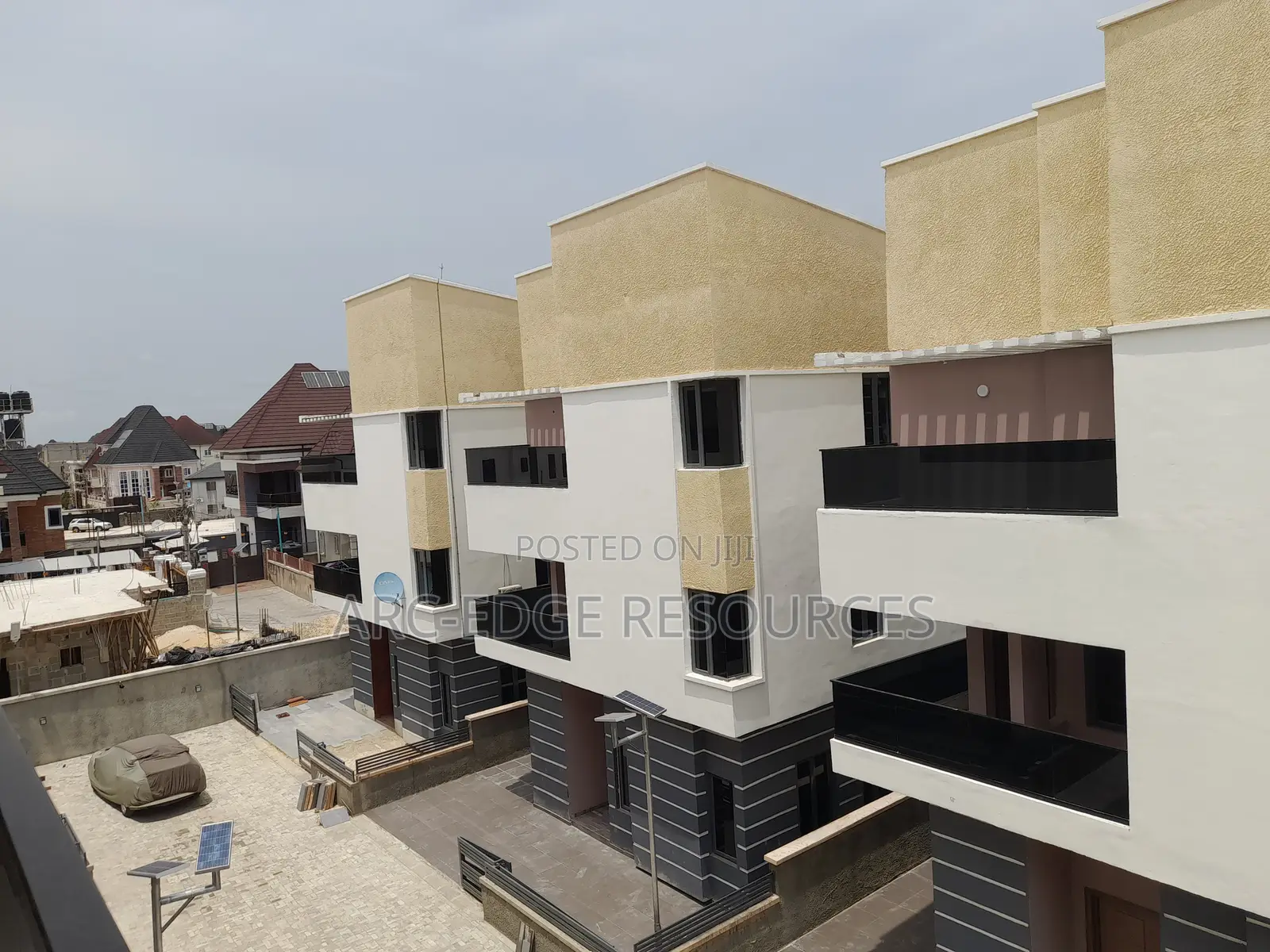 4bdrm Duplex in Ago Palace for sale
