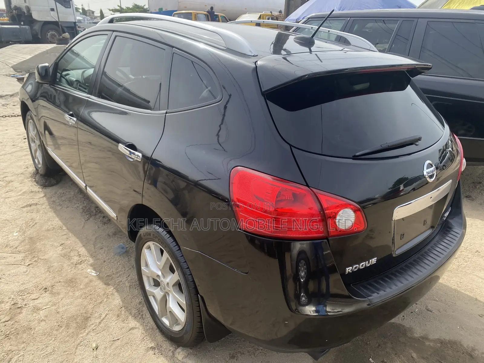 Nissan Rogue S 2011 Black