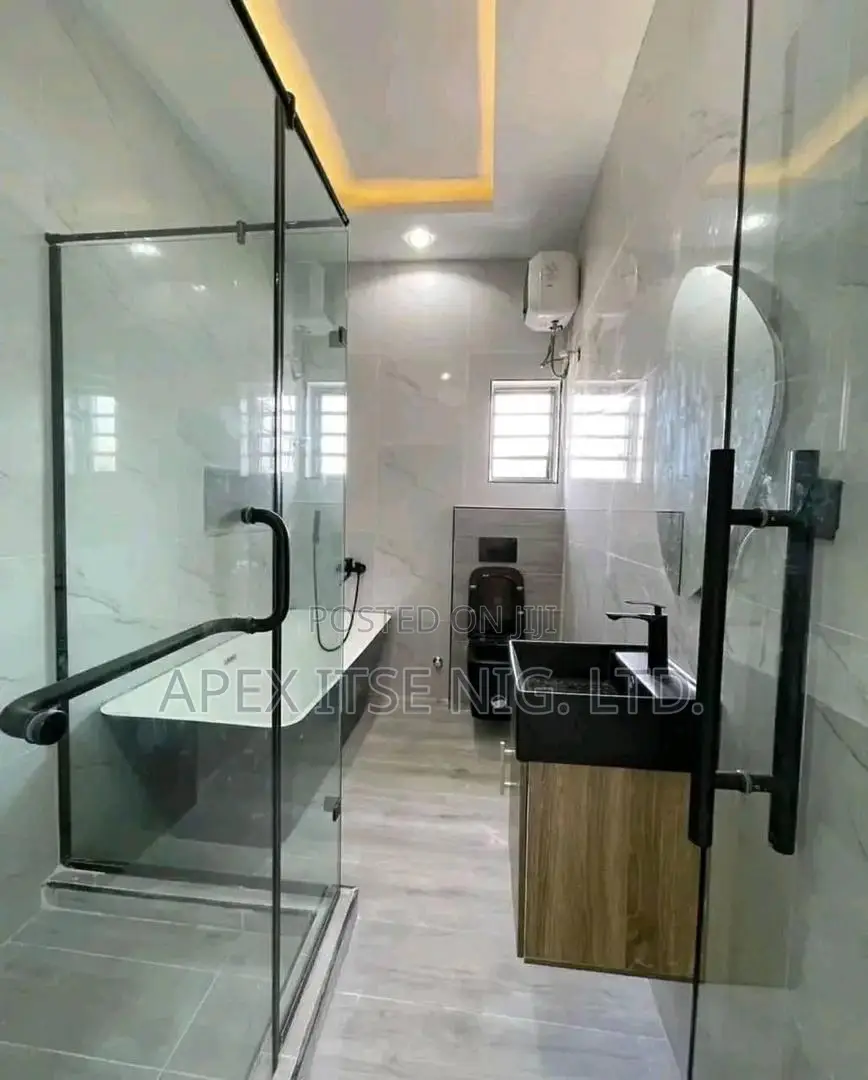 Luxury Glass Bathroom