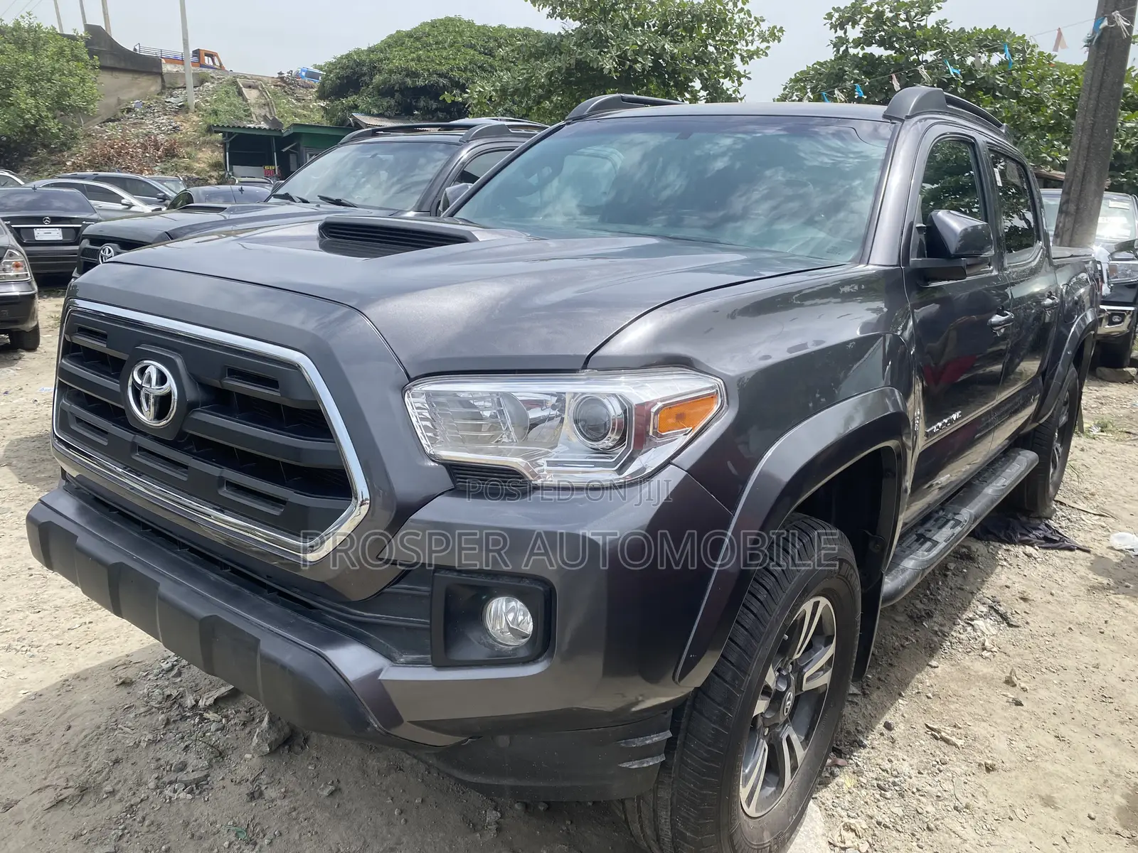 Toyota Tacoma 4dr Double Cab 2016 Black