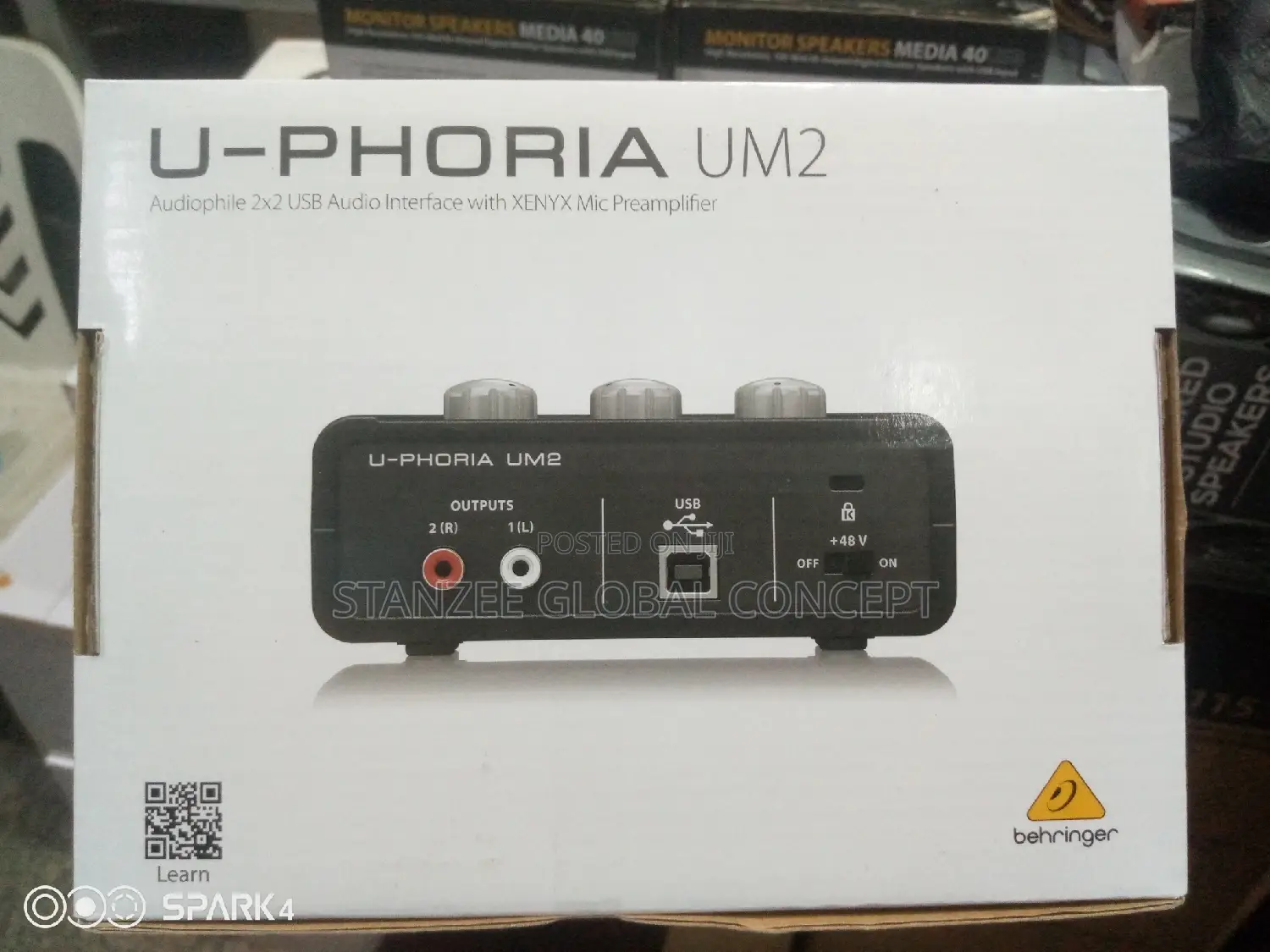 Behringer U-Phoria UM2 USB Audio Interface