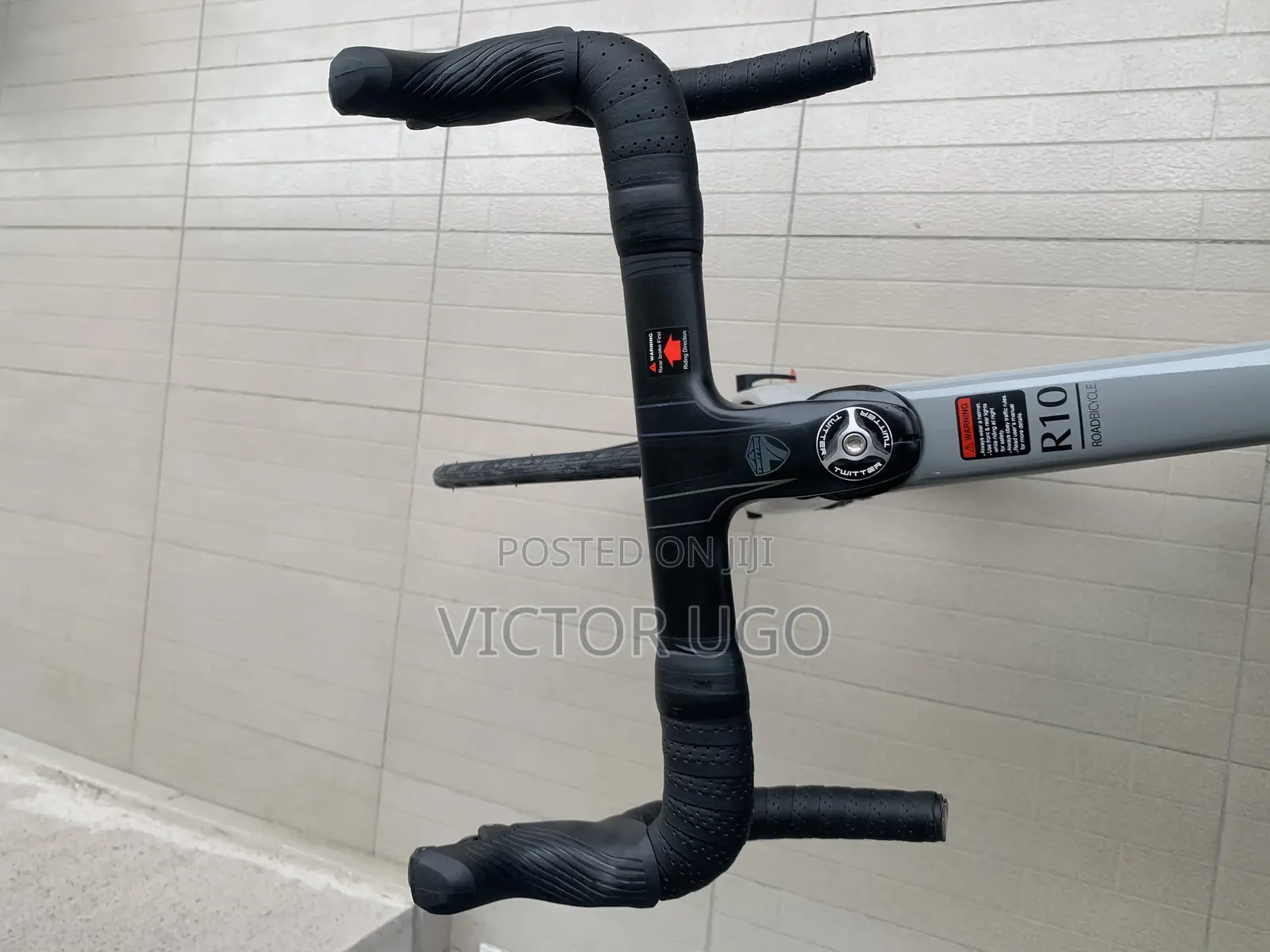 Twitter-Carbon Fiber Road Bicycle, R10