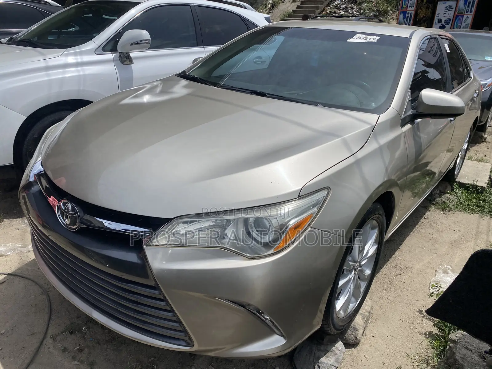 Toyota Camry 2015 Gold