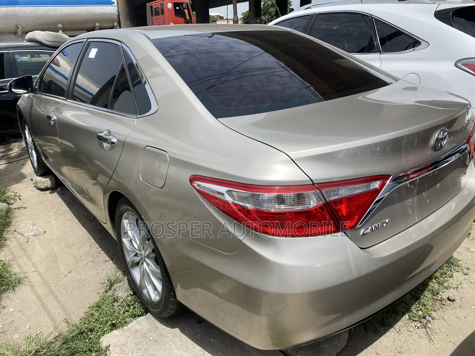 Toyota Camry 2015 Gold