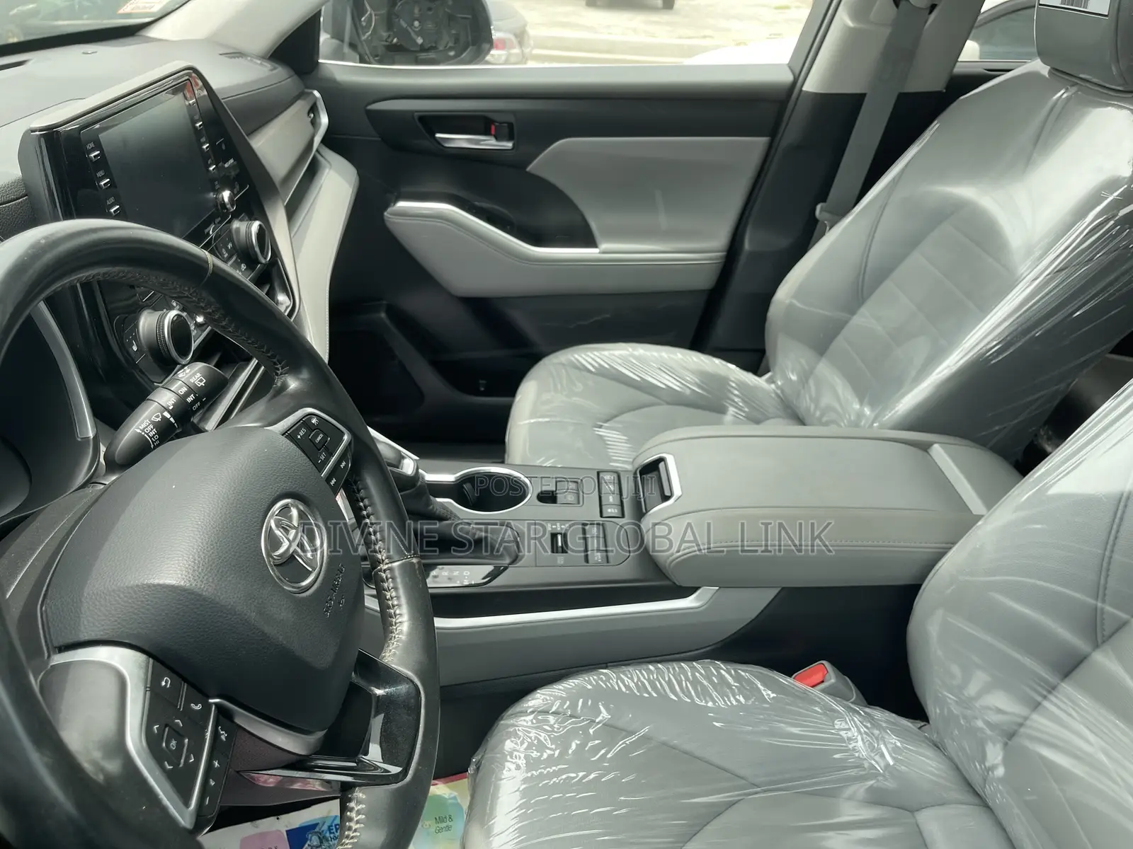 Toyota Highlander XLE AWD 2020 Gray
