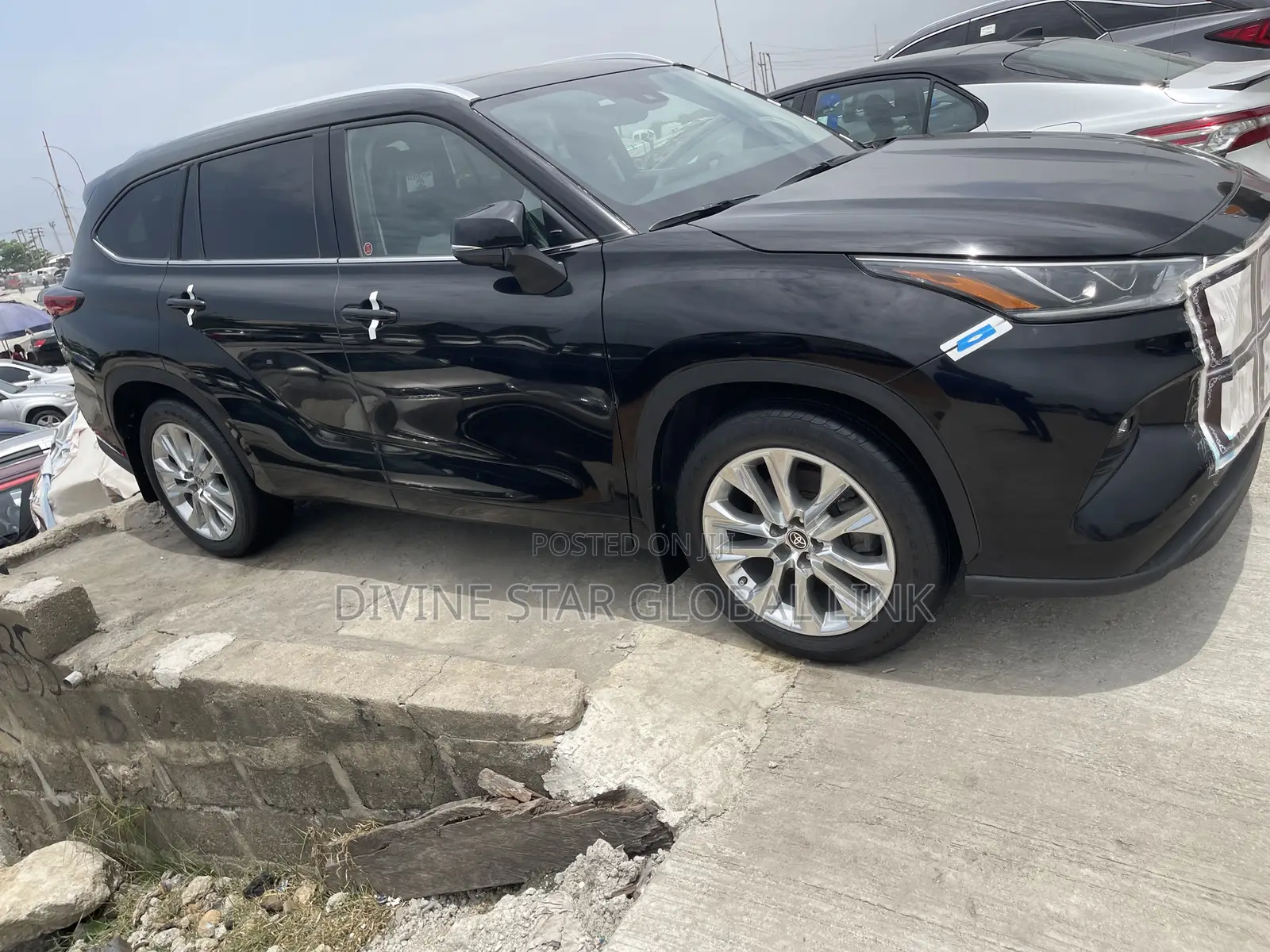 Toyota Highlander Limited 2022 Black