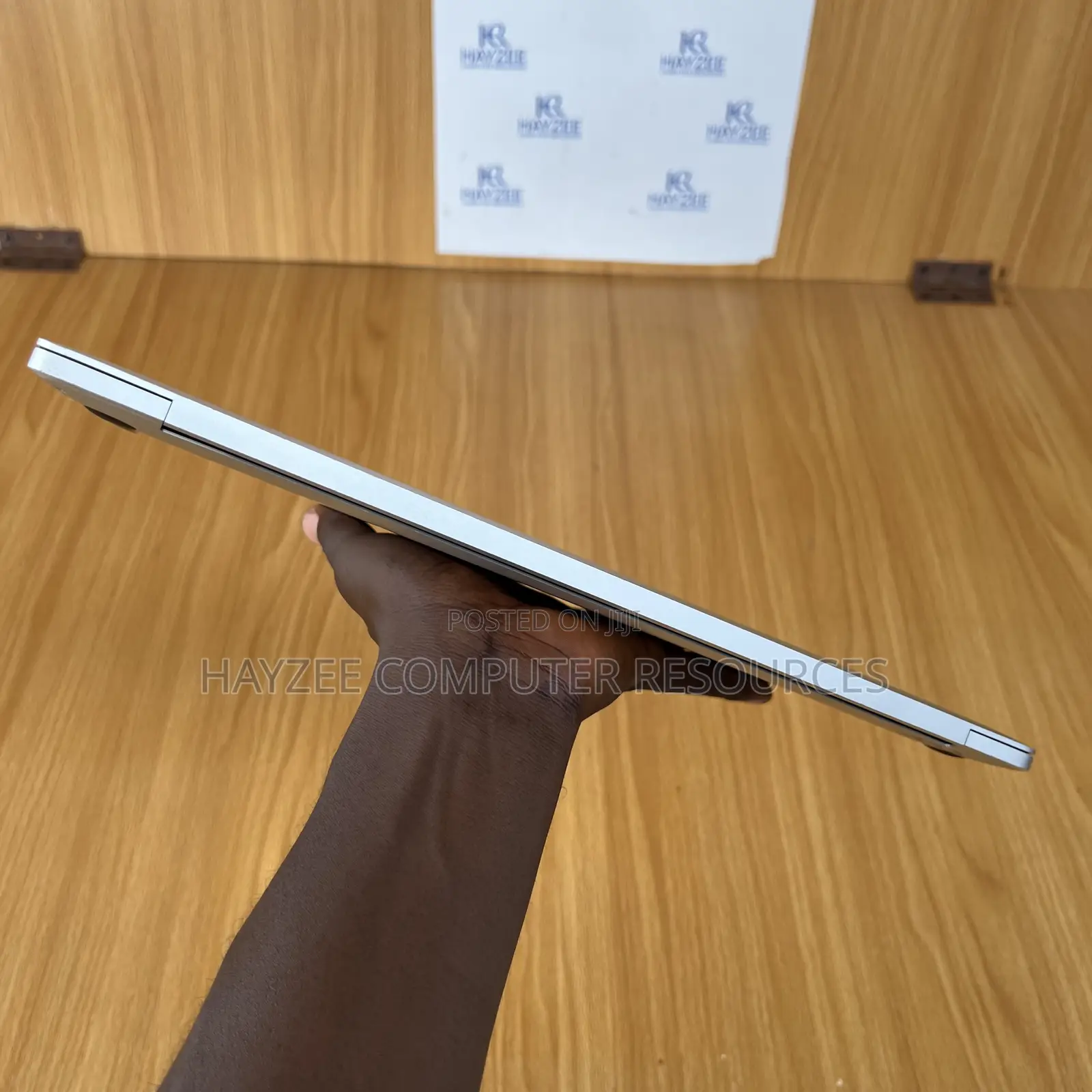 Laptop Apple MacBook Pro 2017 16GB Intel Core I7 SSD 512GB