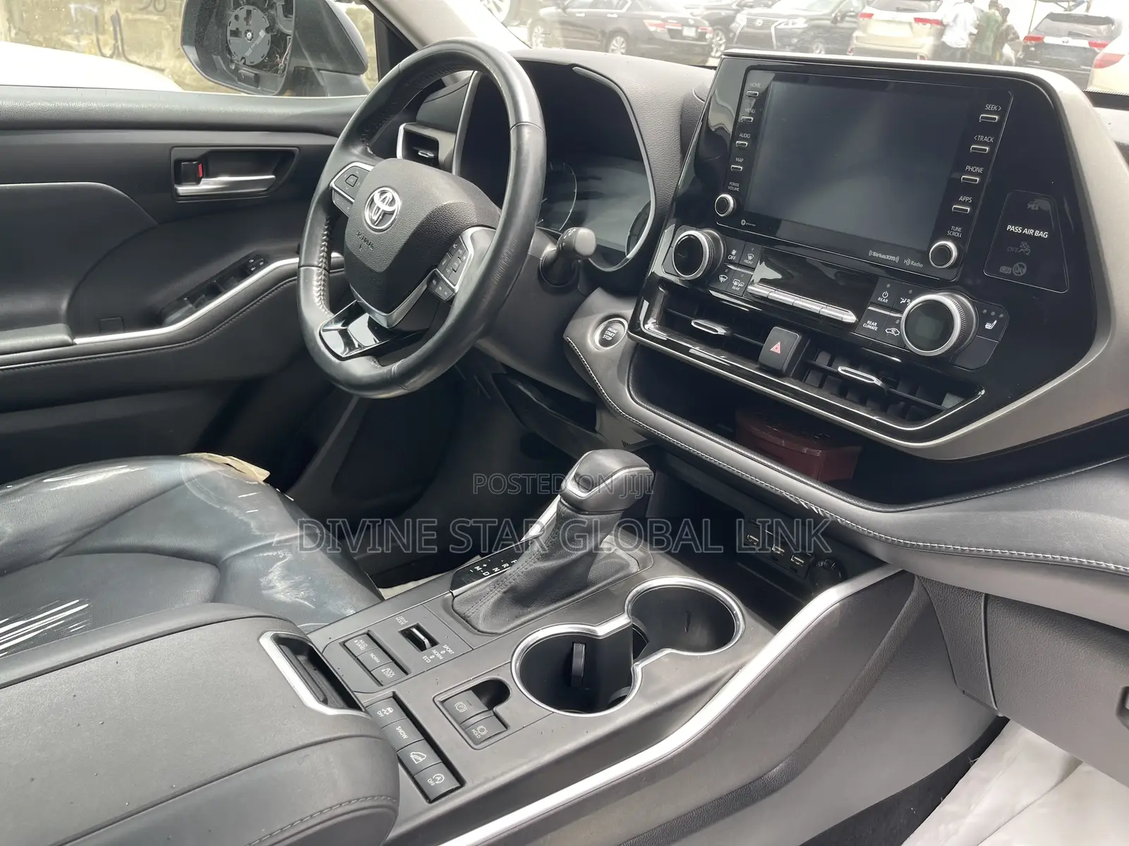 Toyota Highlander XLE 2021 Blue
