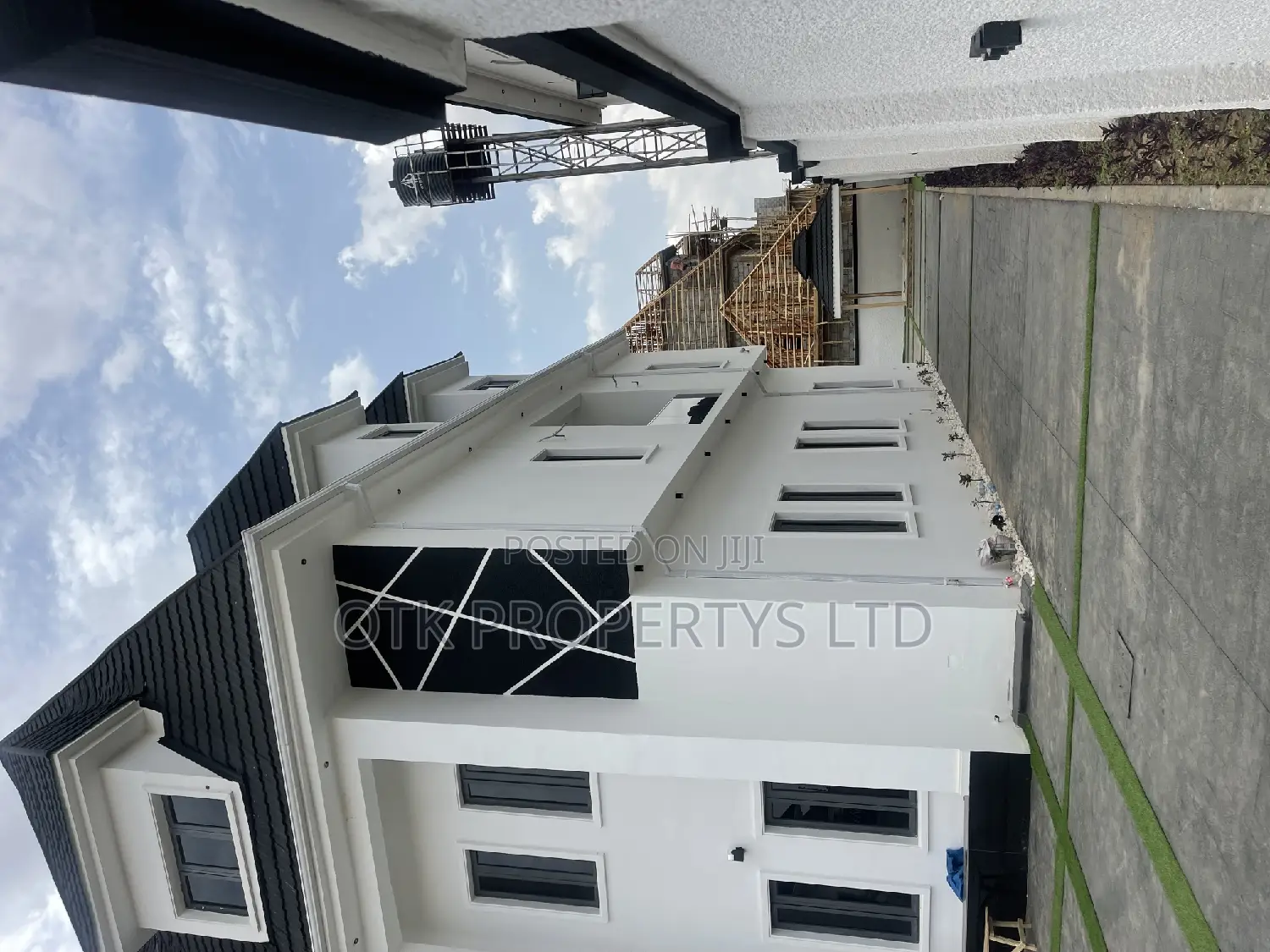 6bdrm Duplex in Kefab Metropolis, Gwarinpa for sale